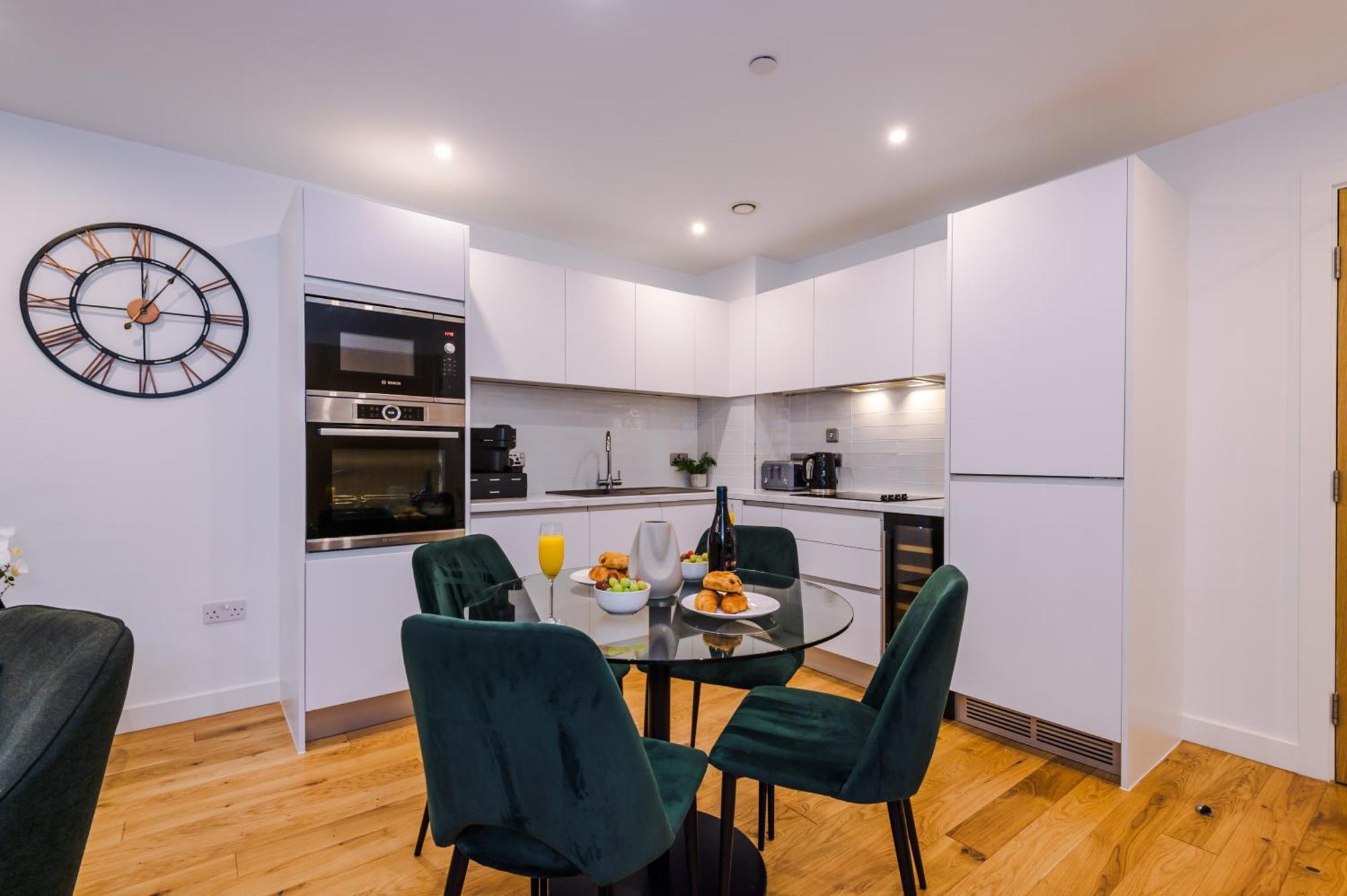 Charming 1-bed In Apartment