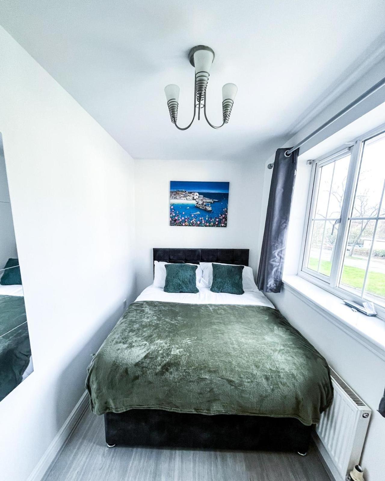 Spacious 6 Bedroom House Near Centre Apartment Birmingham