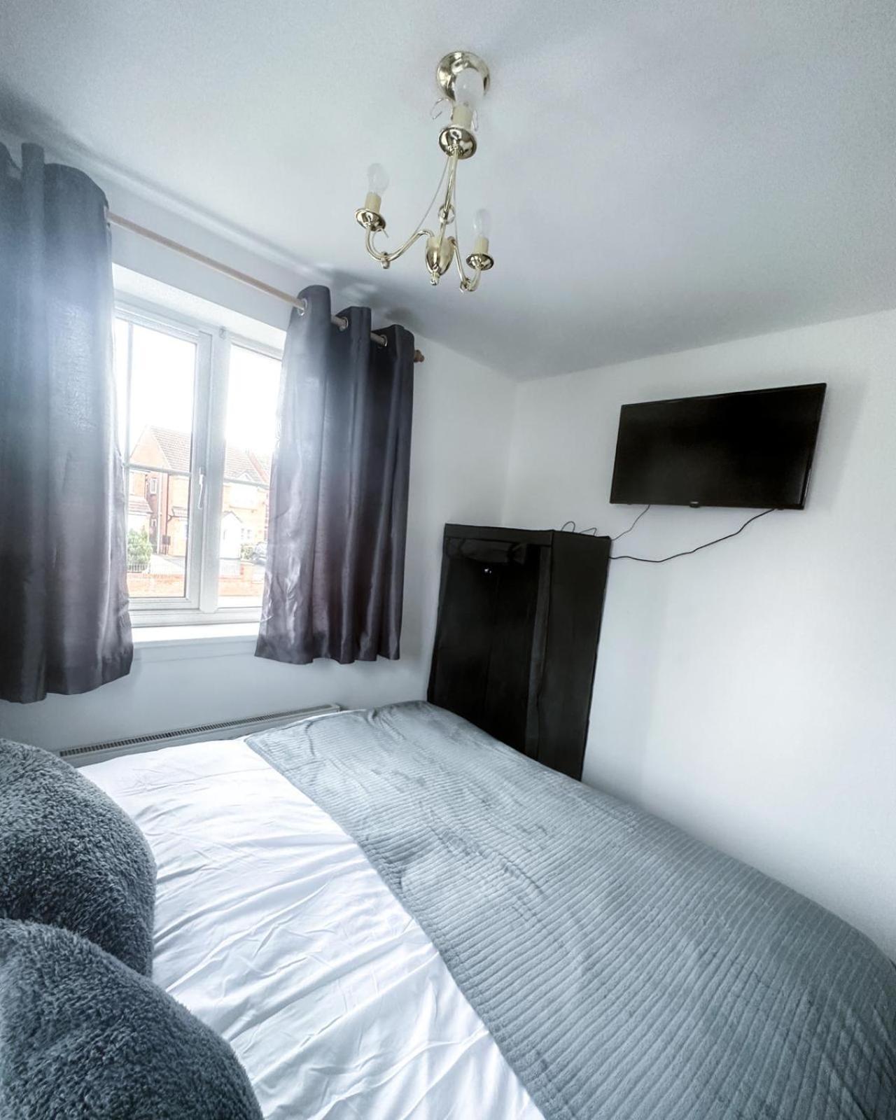 Spacious 6 Bedroom House Near Centre Apartment Birmingham