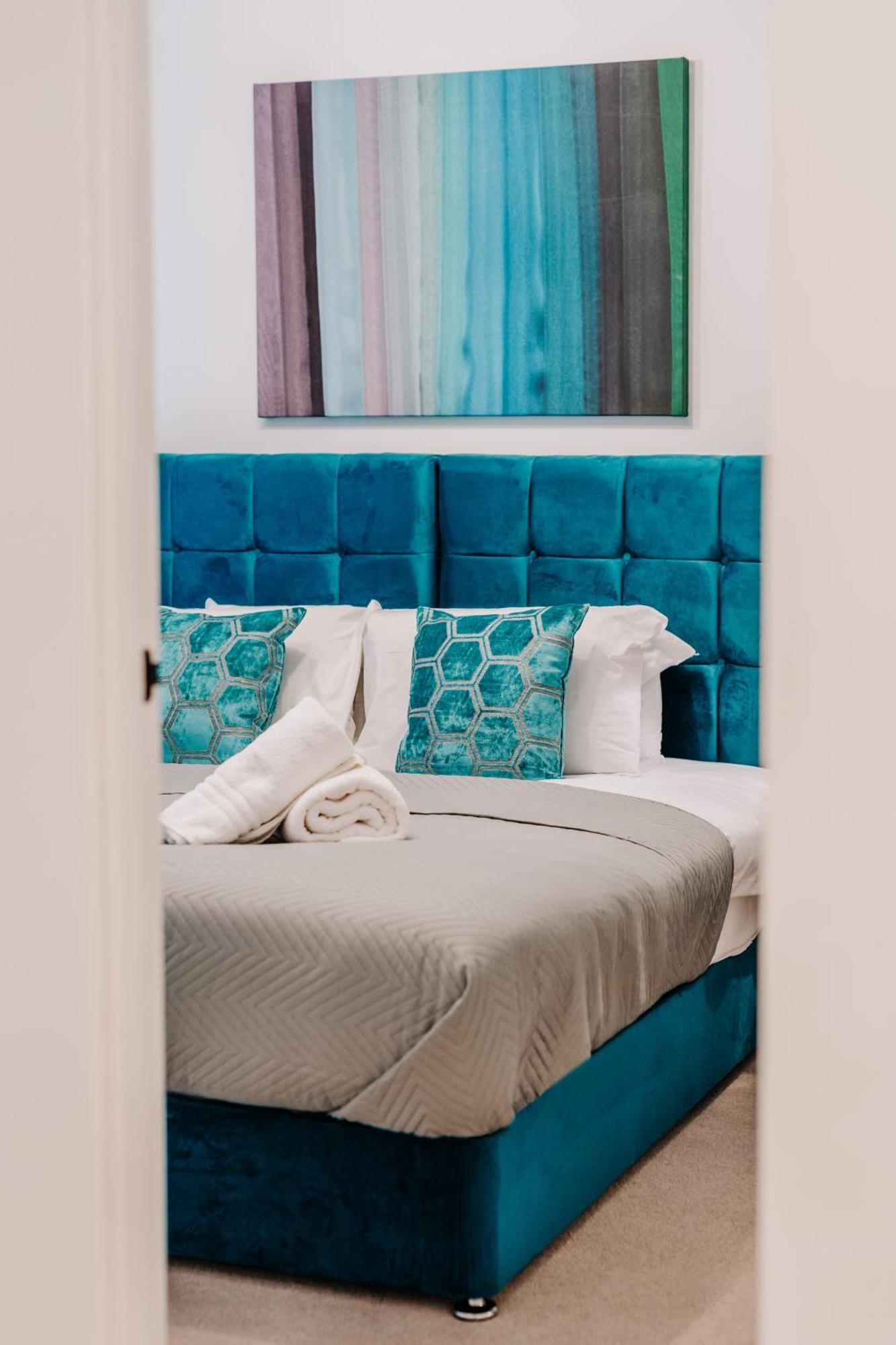 Apartment Restored Grade Ii Stunning Gem, Centre, Fast Wifi, Contractors, Family Birmingham
