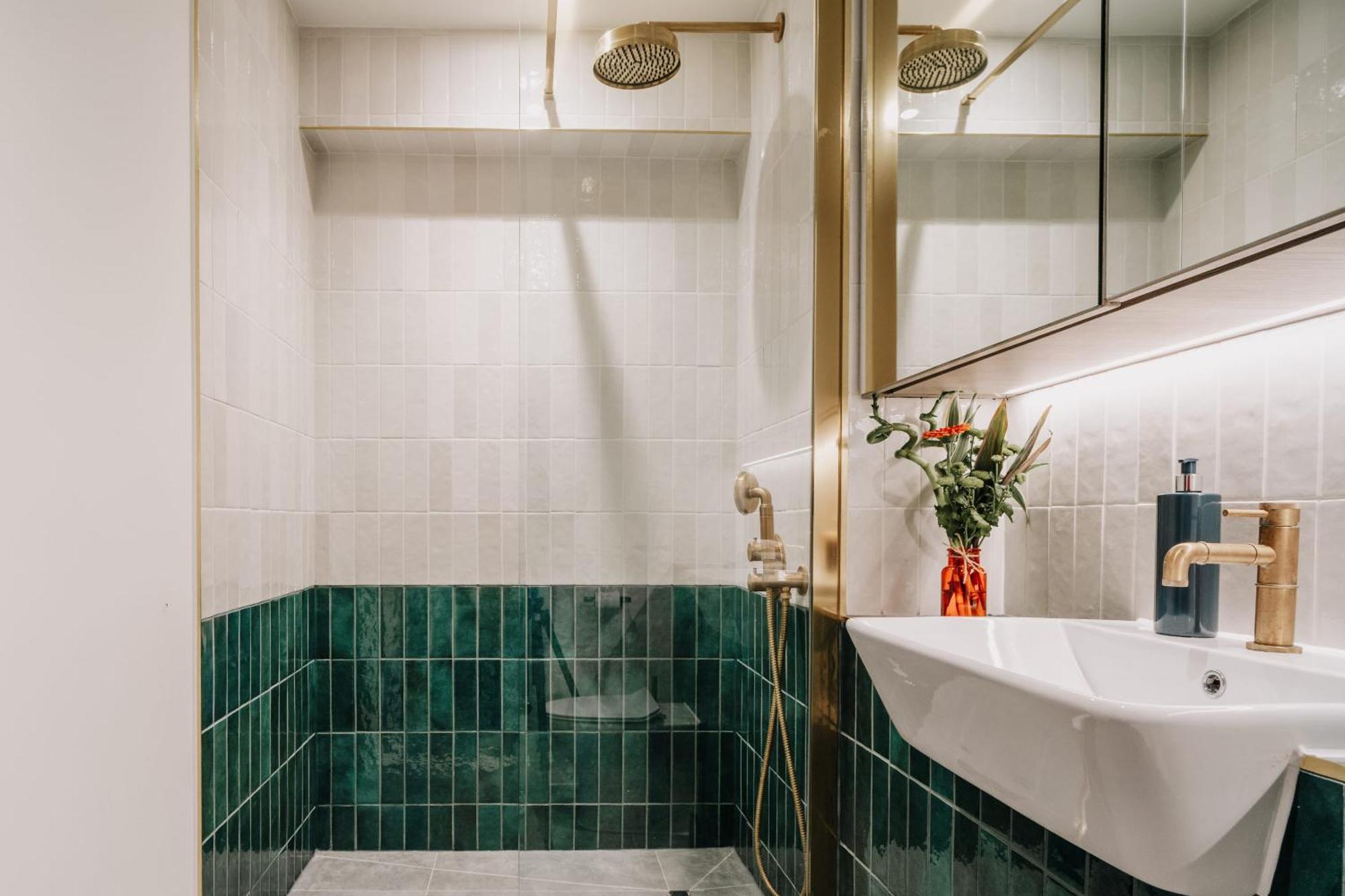 Restored Grade Ii Stunning Gem, Centre, Fast Wifi, Contractors, Family Birmingham