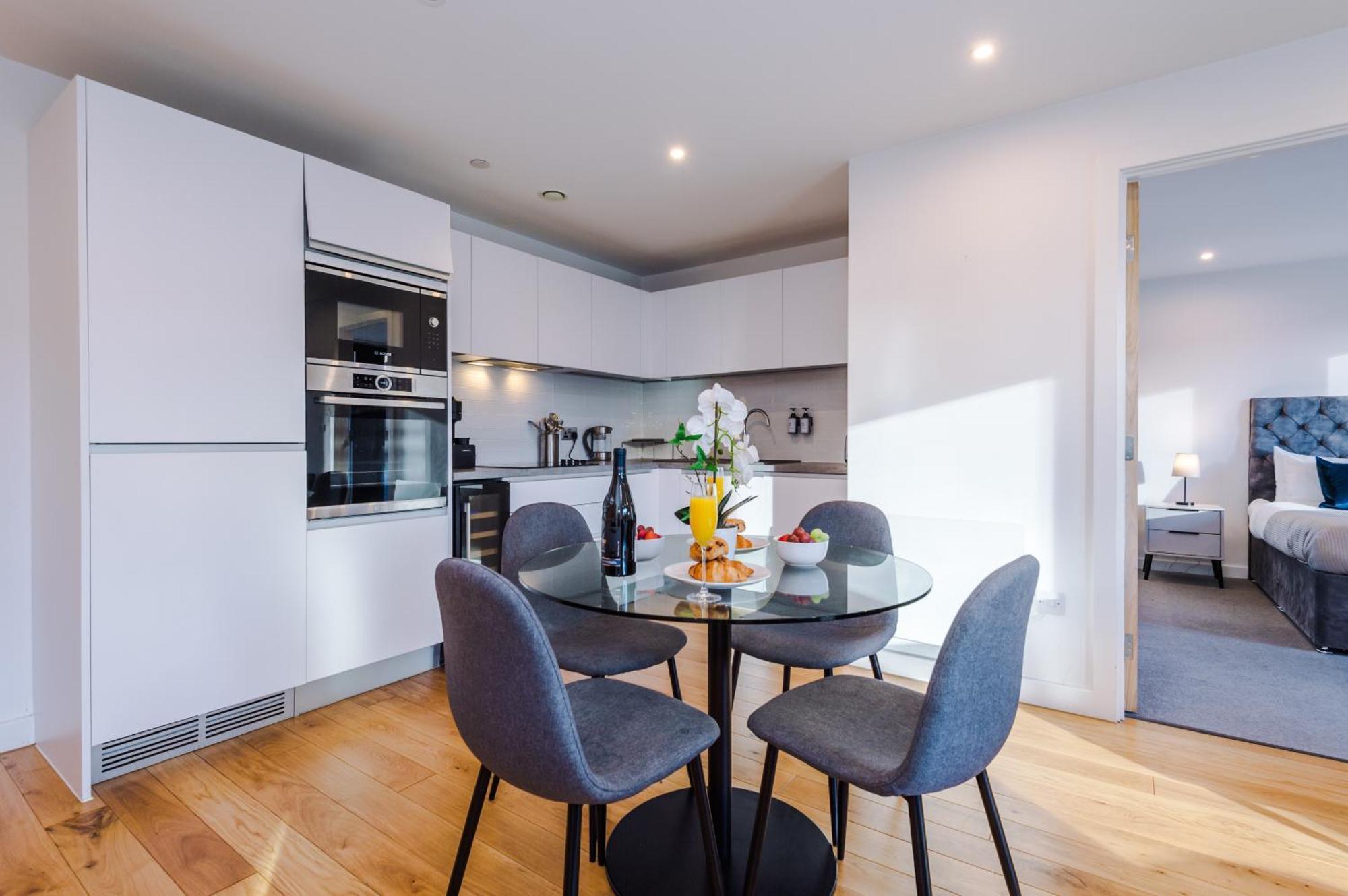 Remarkable 2-bed In Apartment