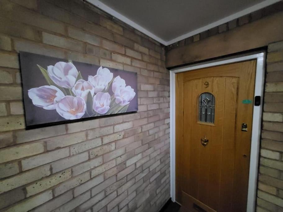 Lovely With Free Parking & Wi-fi * Birmingham