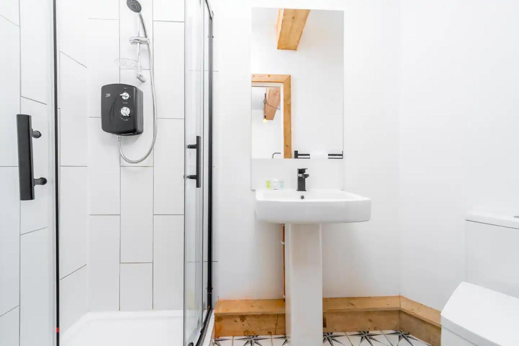 Apartment Loft - Near Centre - Smart Tv- Wifi - Netfix - Parking - Rated - 2nt *