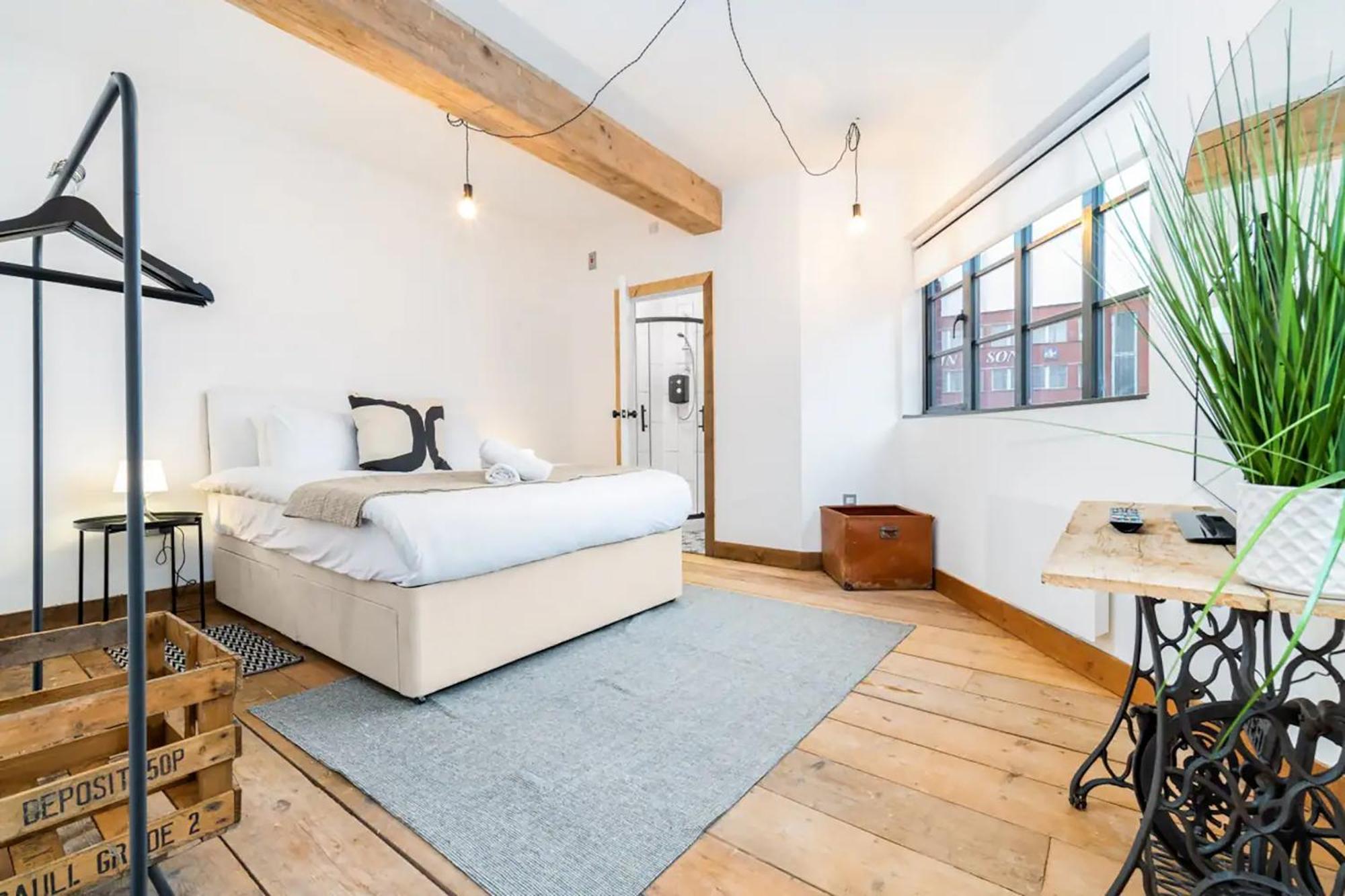 Loft - Near Centre - Smart Tv- Wifi - Netfix - Parking - Rated - 2nt * Birmingham