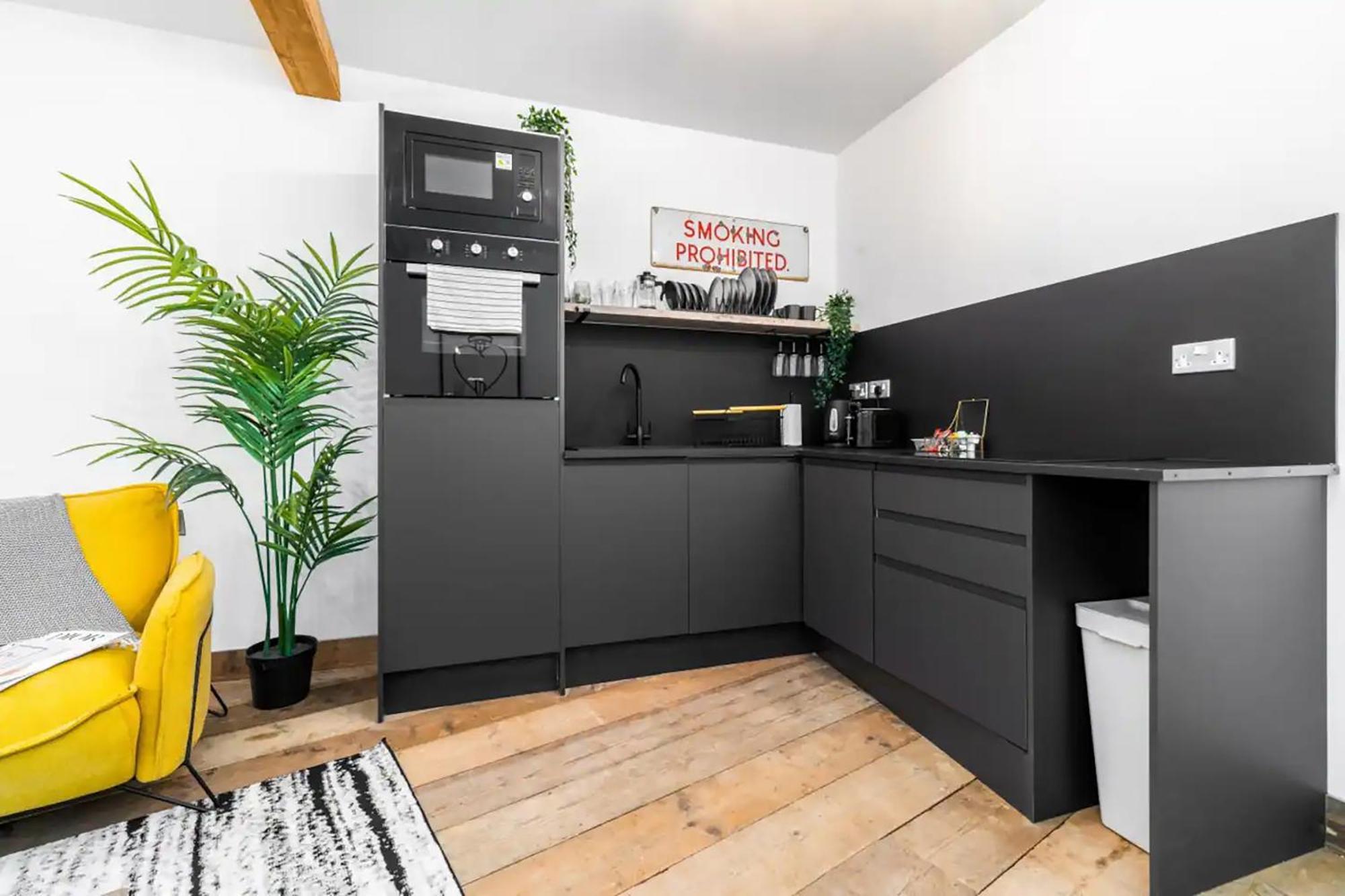 Loft - Near Centre - Smart Tv- Wifi - Netfix - Parking - Rated - 2nt Apartment Birmingham