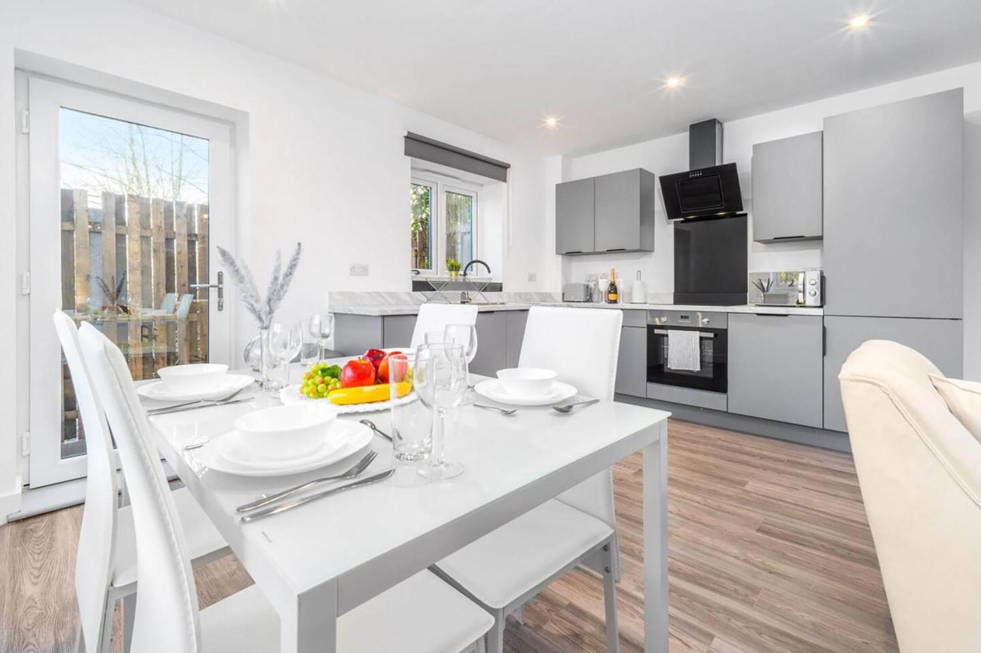 The Marsons Collection - New Luxury - Balcony - 2 Bedrooms - Secure Parking - 1mc * Birmingham