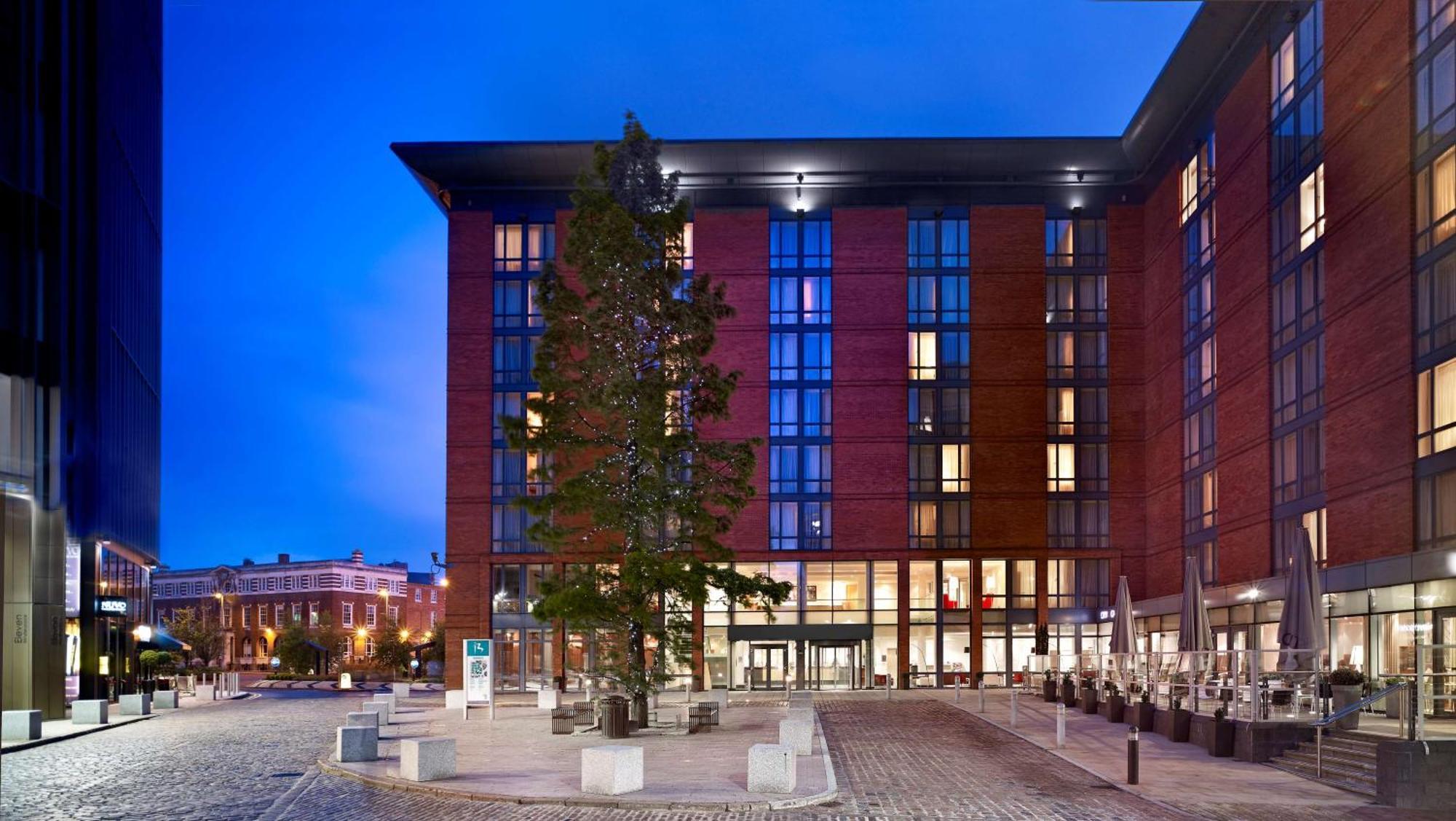 Hilton Garden Brindley Place Birmingham