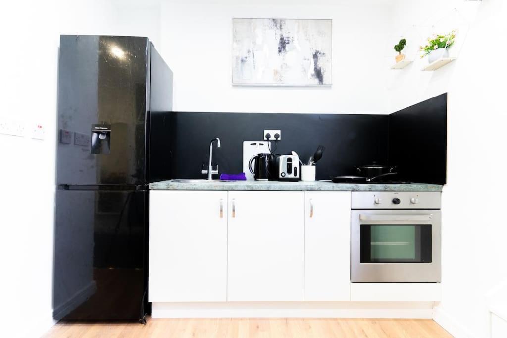 Urban Oasis Hideaway Apartment