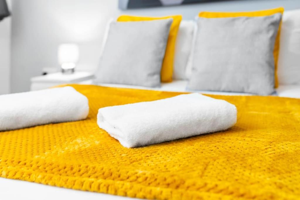 Apartment Urban 1br + Free Parking By Azura Nights