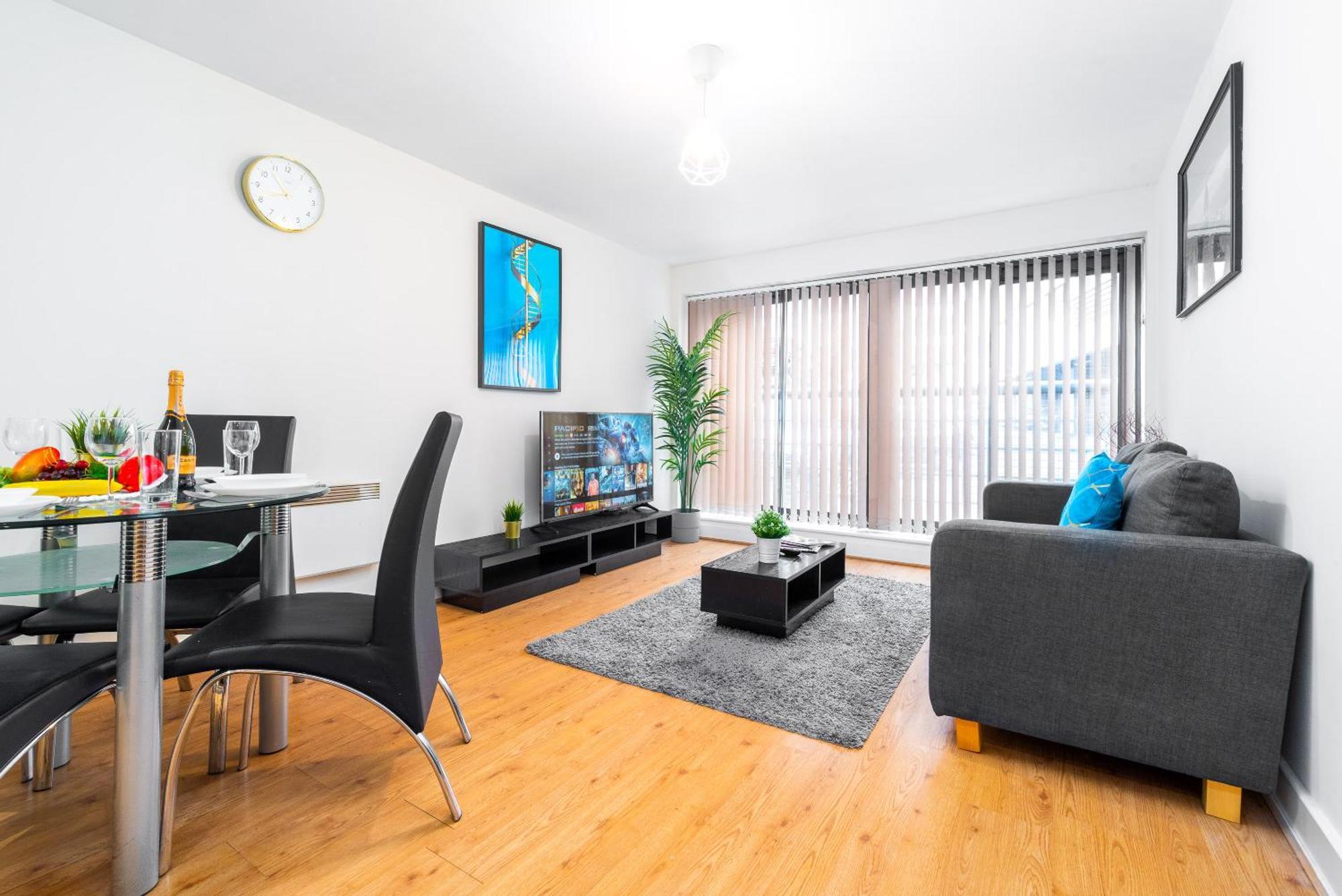 Apartment Centre - Two Bed - Digbeth - Secure Parking - Netflix - Wifi - 15a Birmingham