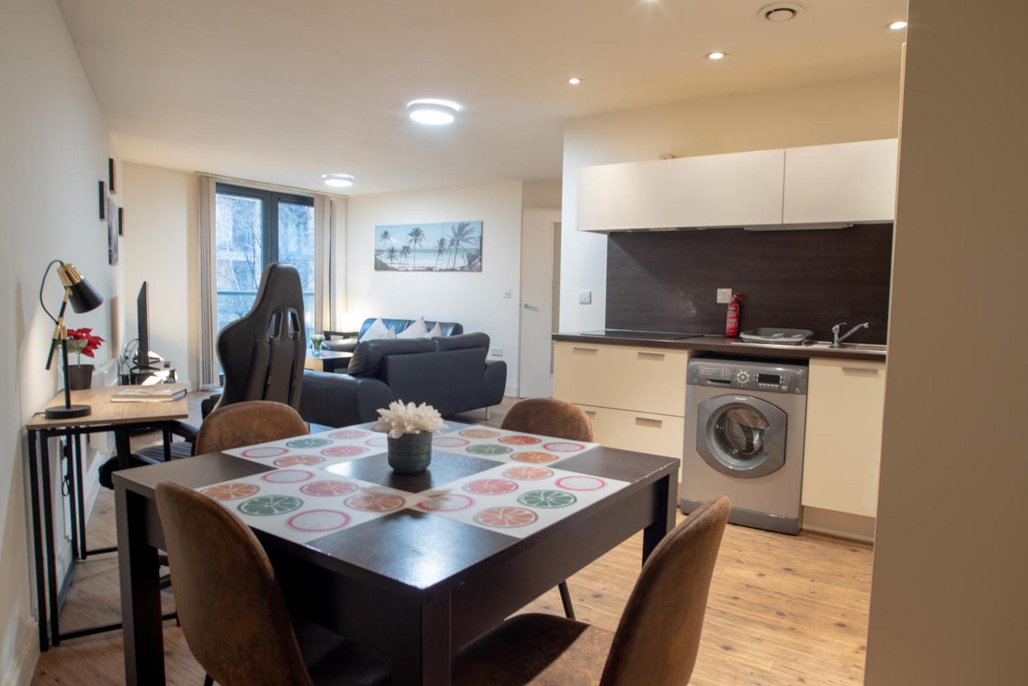 Discover Comfort And Style - Your Elegant Offers A 2-bedroom Haven With Free Secure Parking And Coffee! *