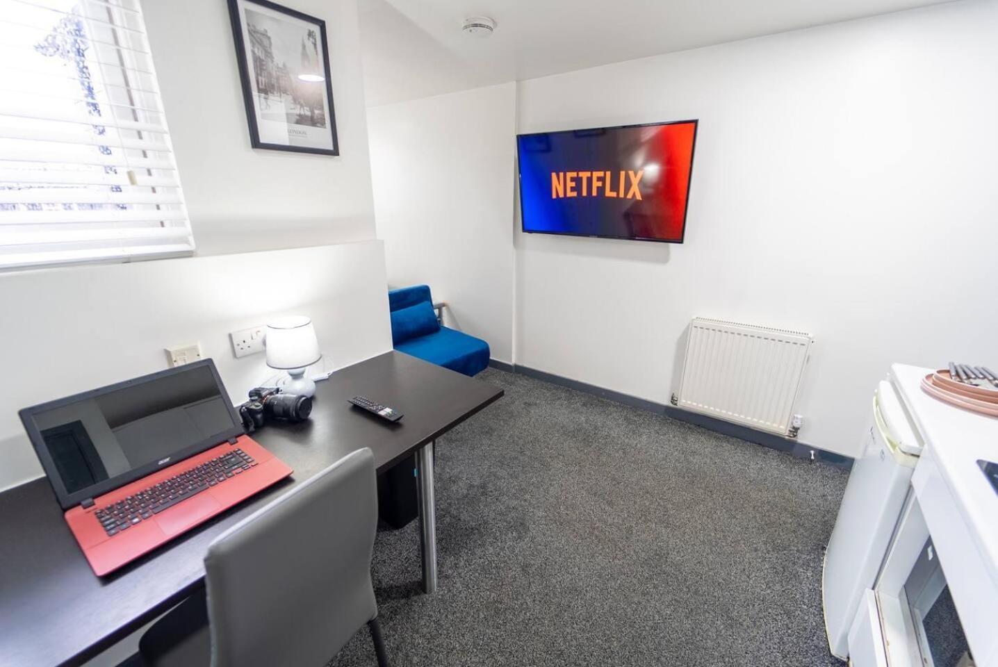 Apartment Captivating 1-bed In *