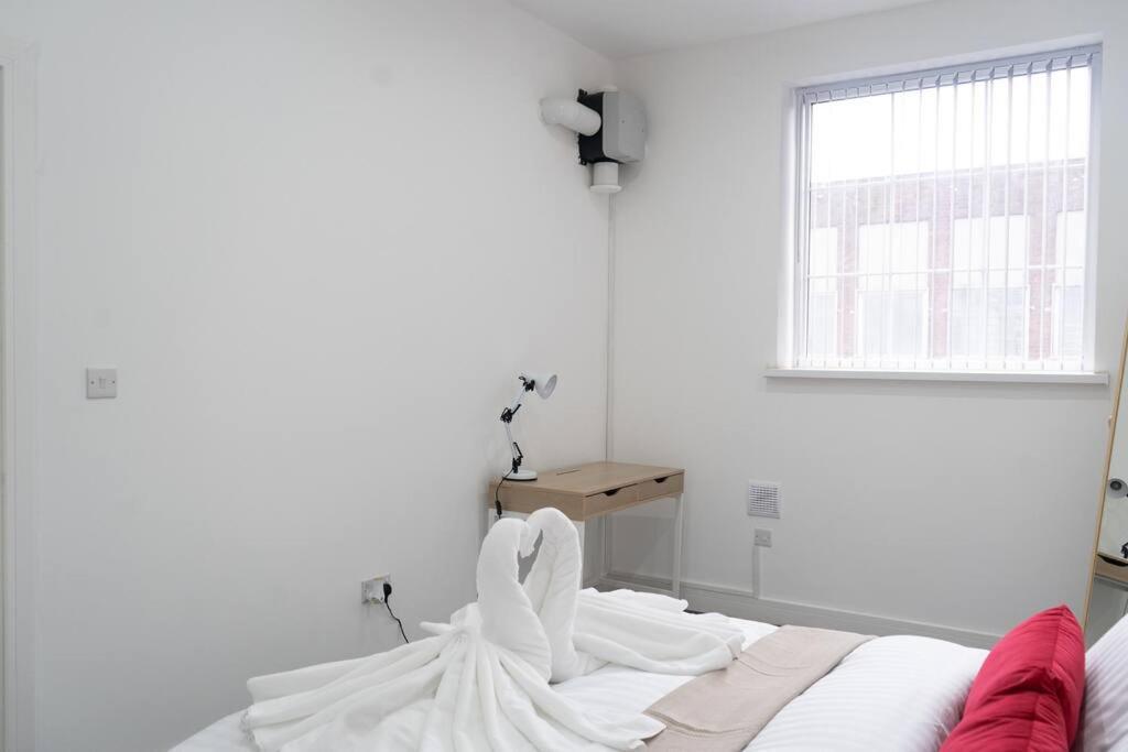 Apartment Stylish 1 Bed In Newly Refurbished Building W/ Parking & Wi-fi