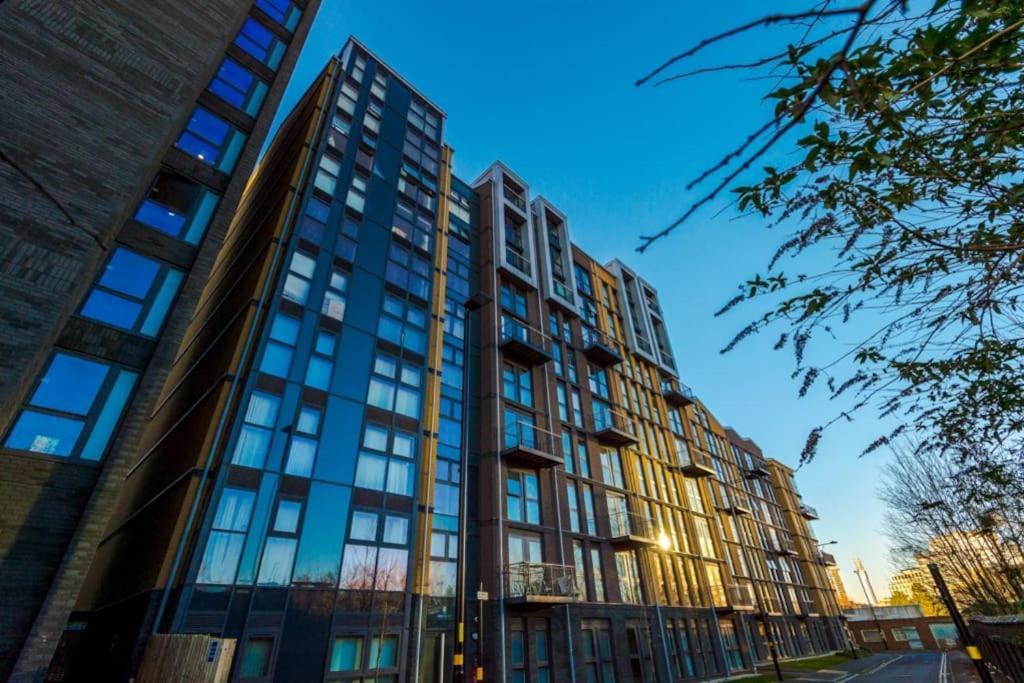 The Royal - Long Term Offers, Fast Wifi, And Up To 4 People