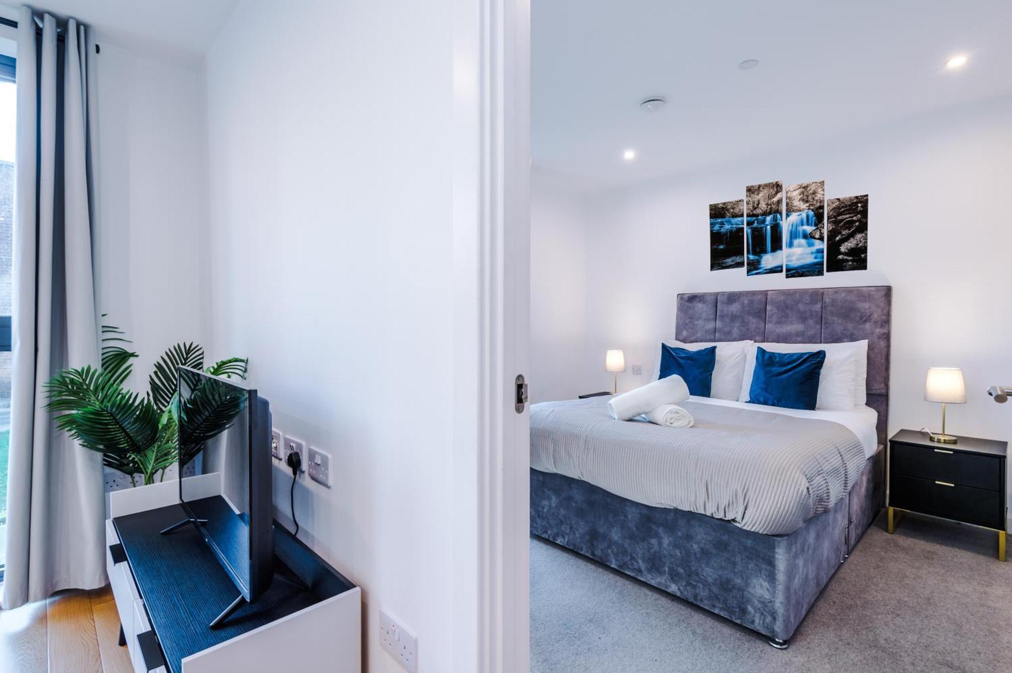Sterling Suite: Modern Centre By Dreamluxe Birmingham