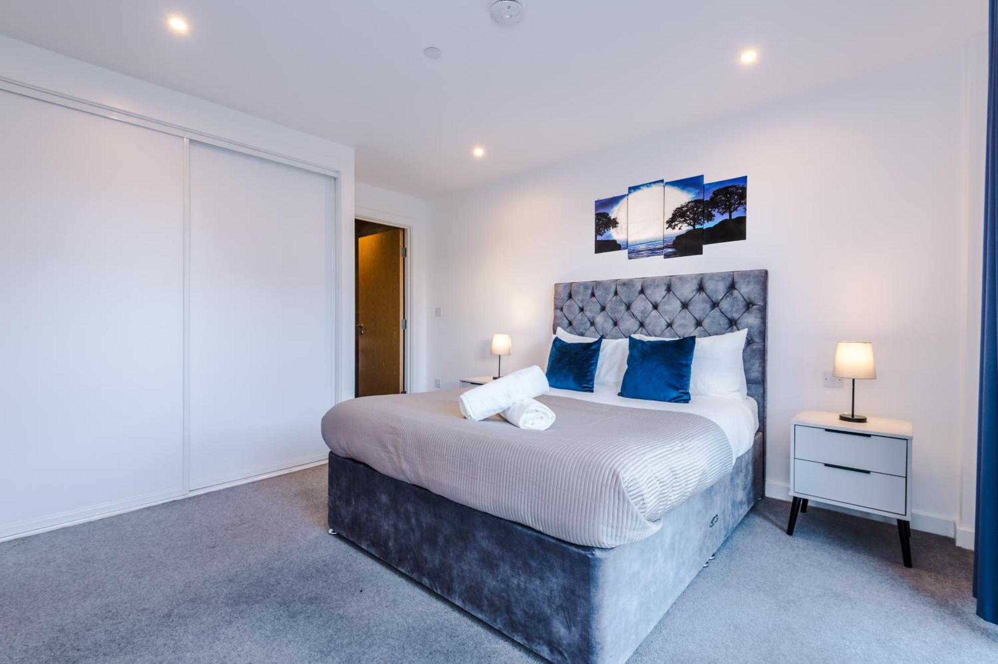Sterling Suite: Modern Centre By Dreamluxe Birmingham