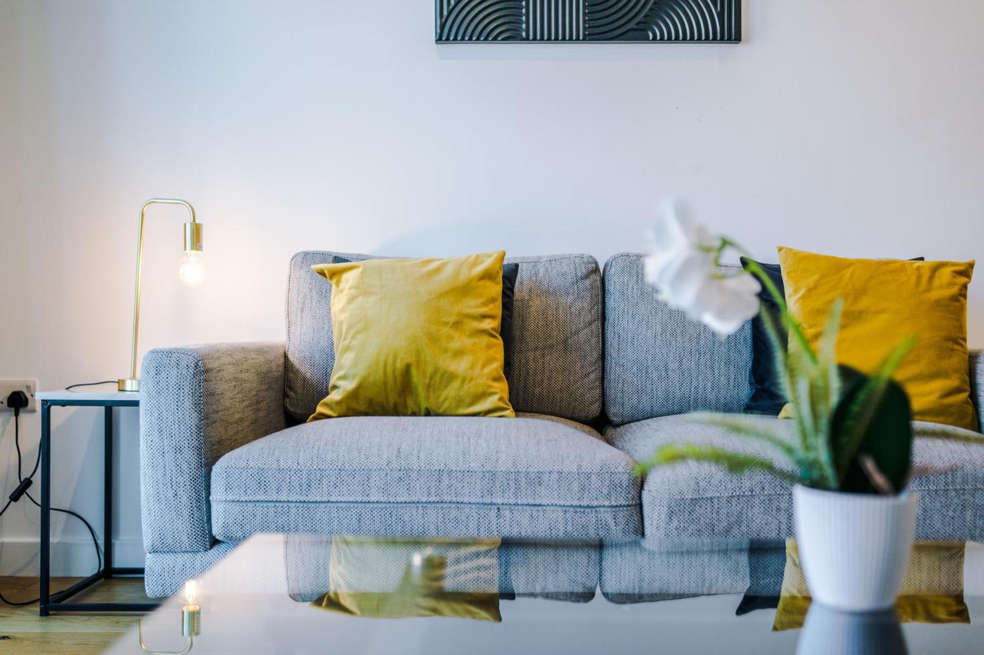 The Windmill - Long Term Discounts, Fast Wifi, Groceries, Up To 6 People Apartment Birmingham