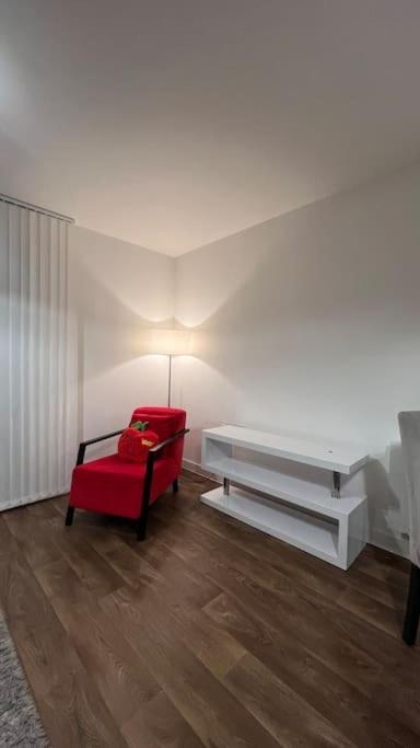 Apartment 1 Bed 1 Bath
