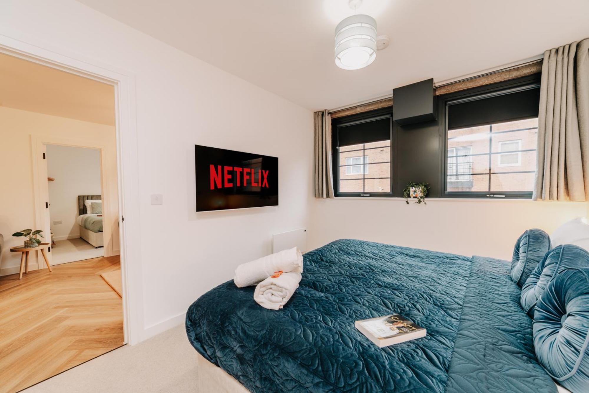 Stylish Grade Ii Listed Pad, Centre, Fast Wifi, Contractors, Families Apartment