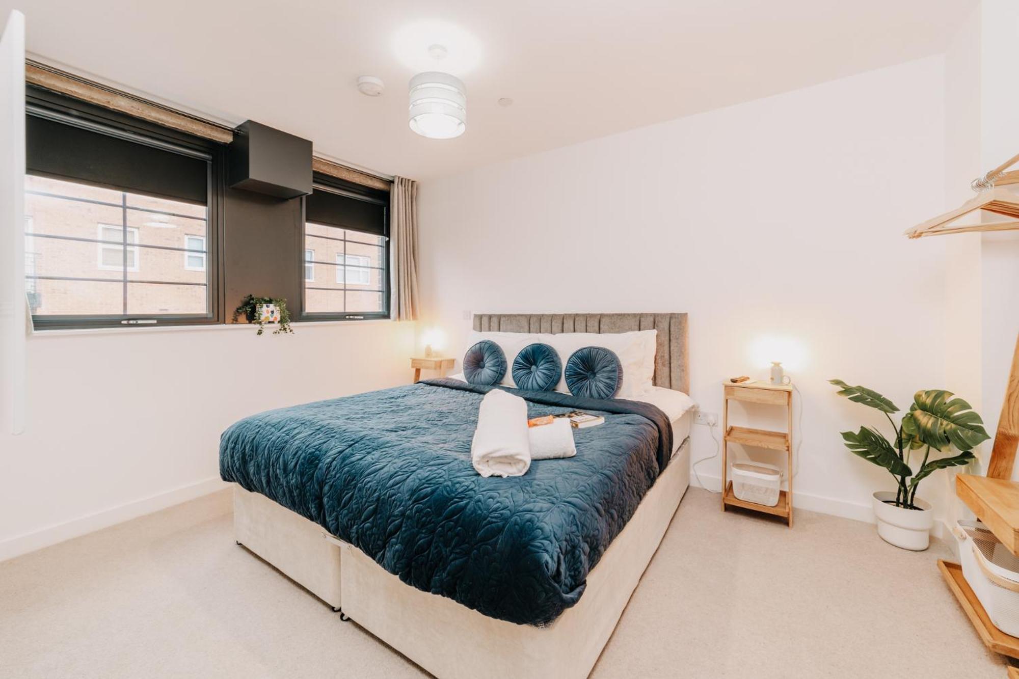 Stylish Grade Ii Listed Pad, Centre, Fast Wifi, Contractors, Families *