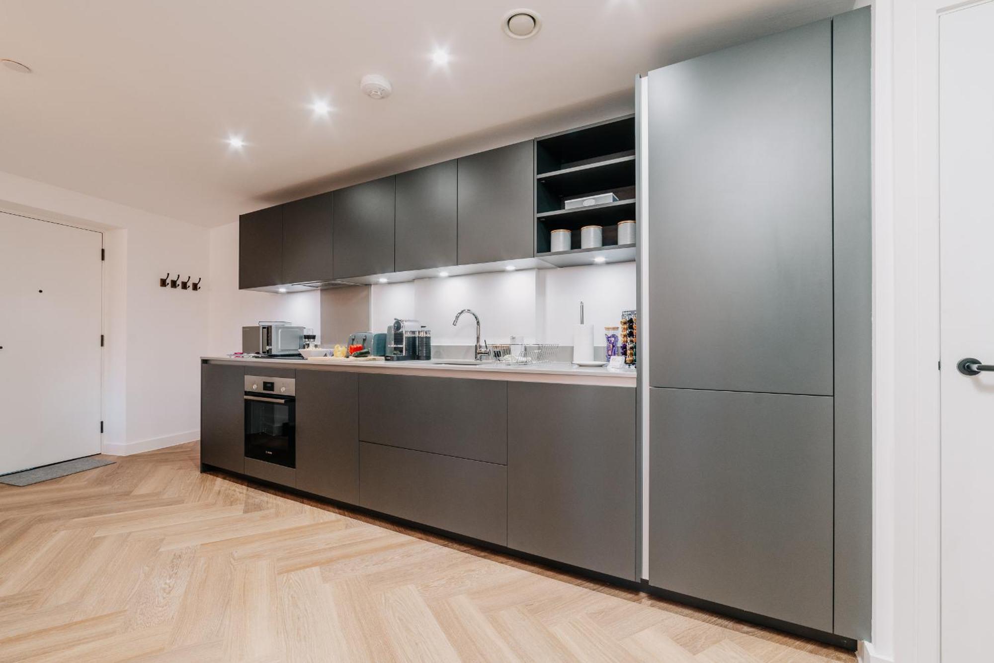 Grade Ii Stunning Living, Centre, Fast Wifi, Families, Contractors Apartment