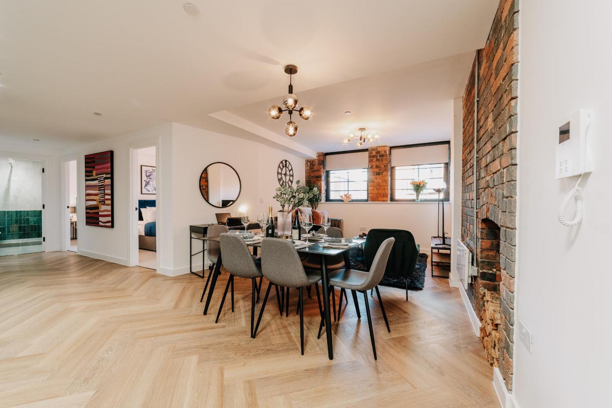 Grade Ii Stunning Living, Centre, Fast Wifi, Families, Contractors Birmingham