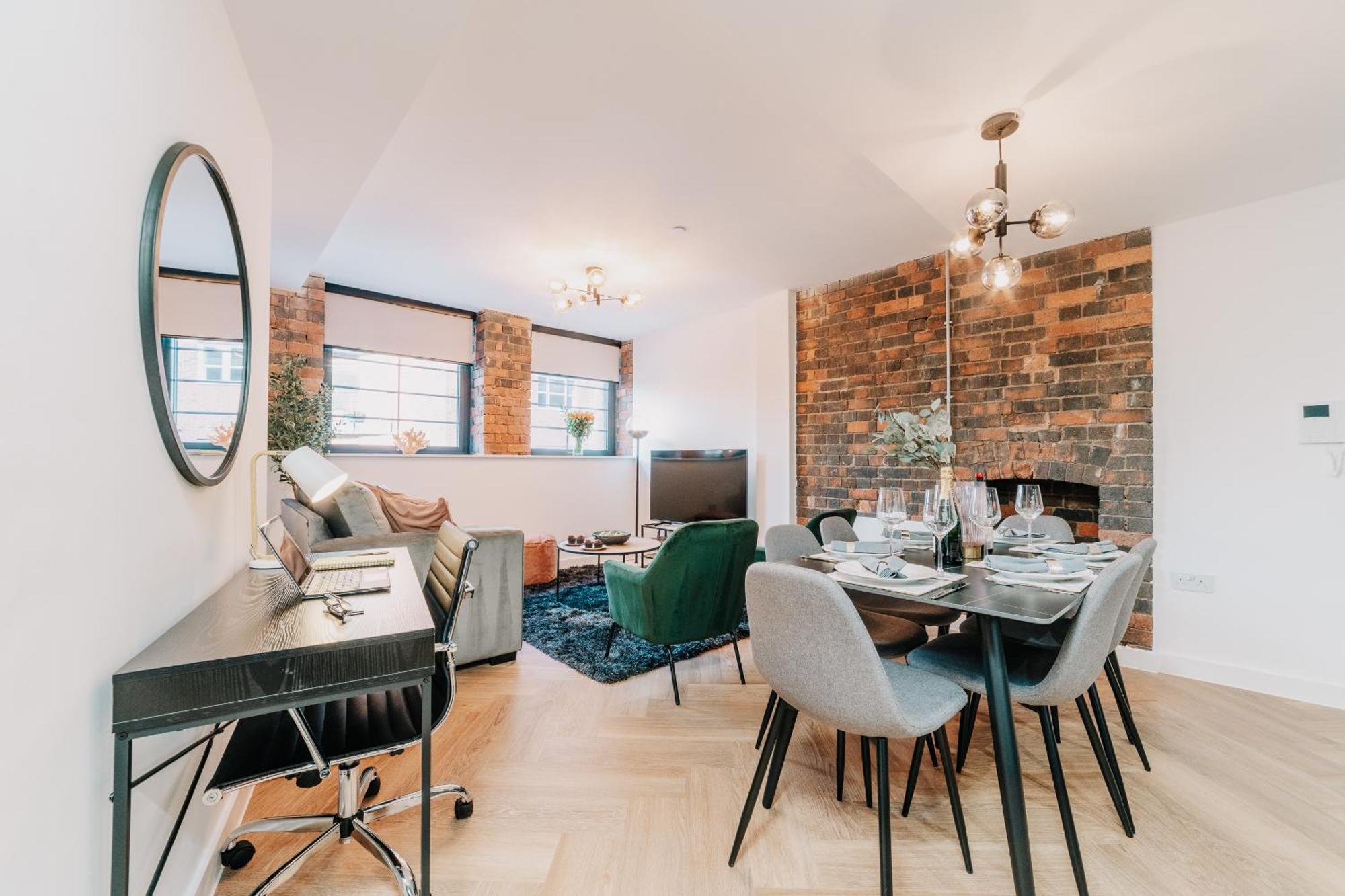 Grade Ii Stunning Living, Centre, Fast Wifi, Families, Contractors *