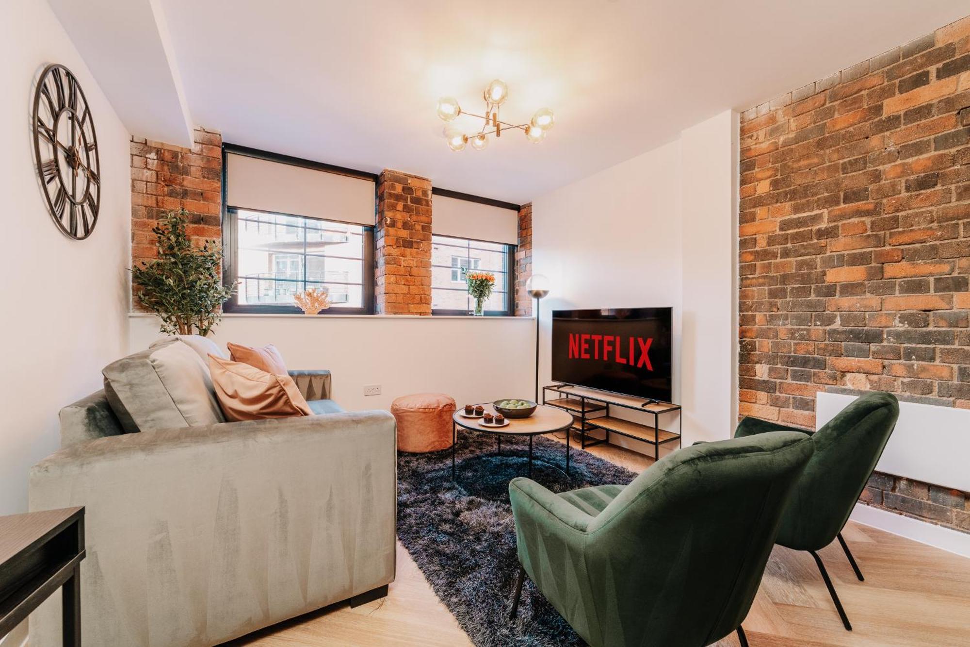 Grade Ii Stunning Living, Centre, Fast Wifi, Families, Contractors Apartment *
