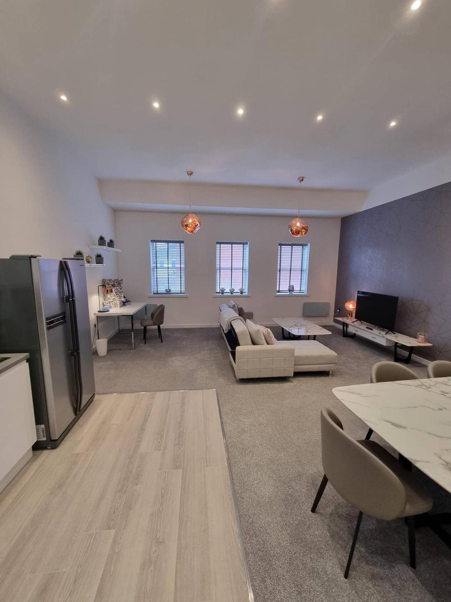Stunning 1 Bed Apt Minutes From Bham Centre! *