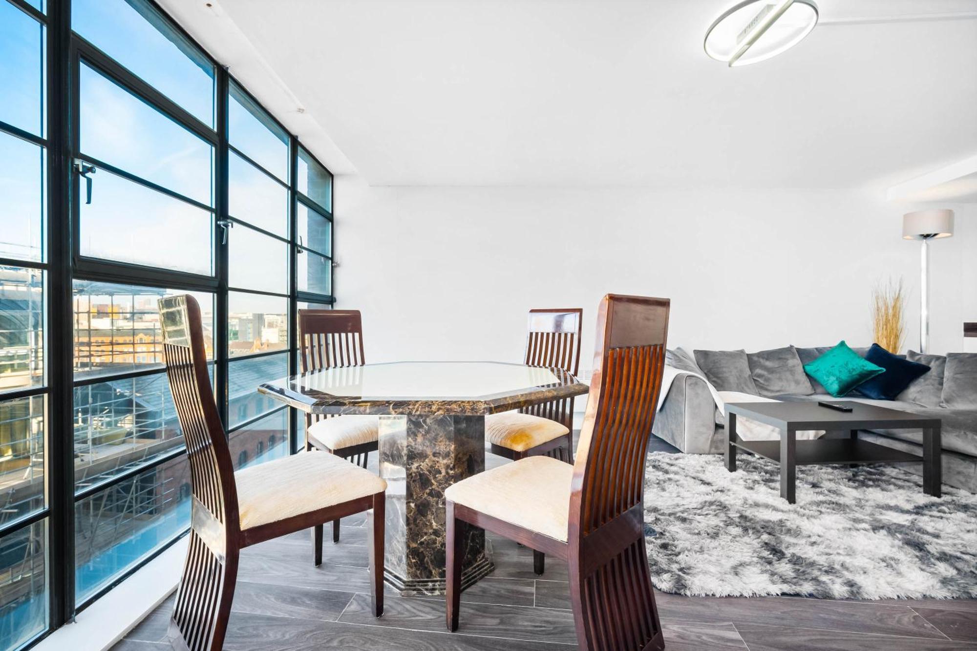 Apartment Luxury 2 Bedroom Birmingham