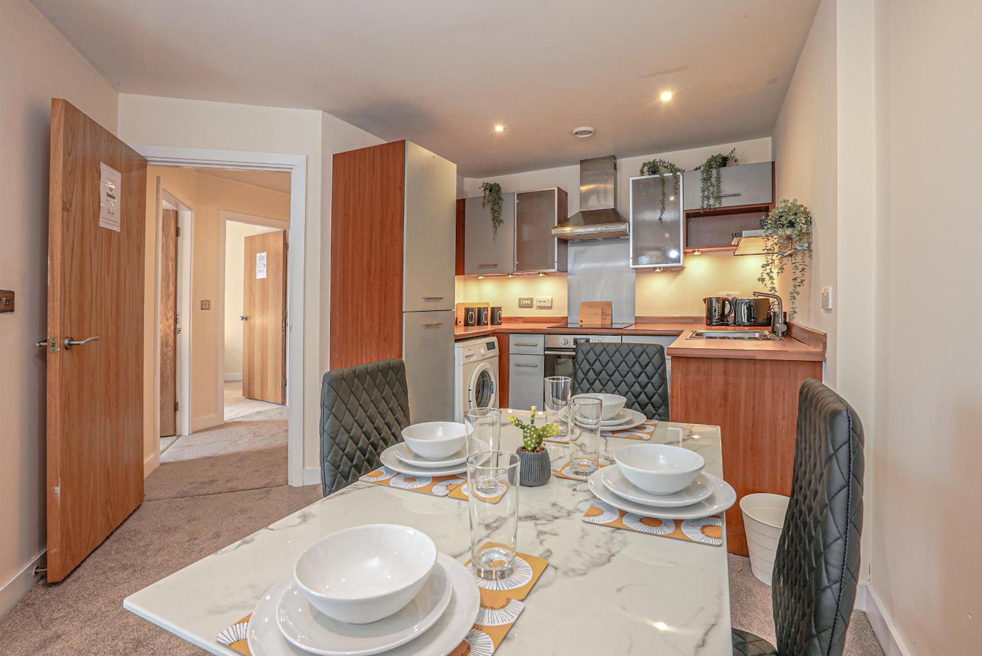 Modern Jewellery Quarter, - 2 Bed - Centre Apartment Birmingham