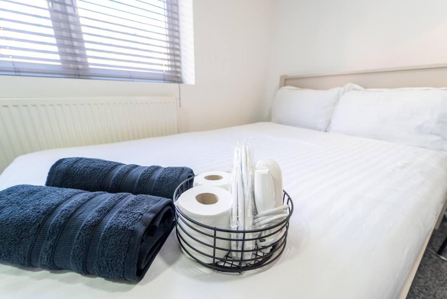 Holiday home Captivating 1-bed In *