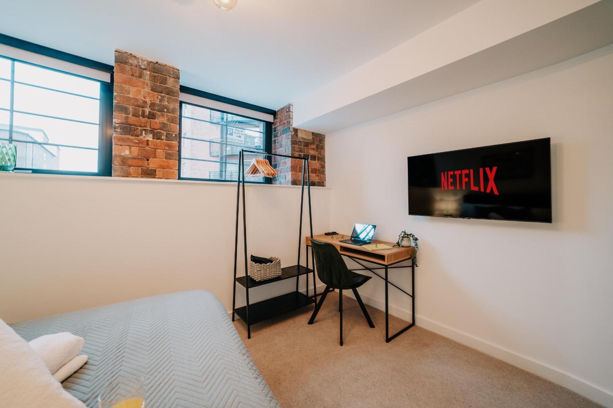 Grade Ii Listed Unique Gem, Centre, Fast Wifi, Contractors, Family