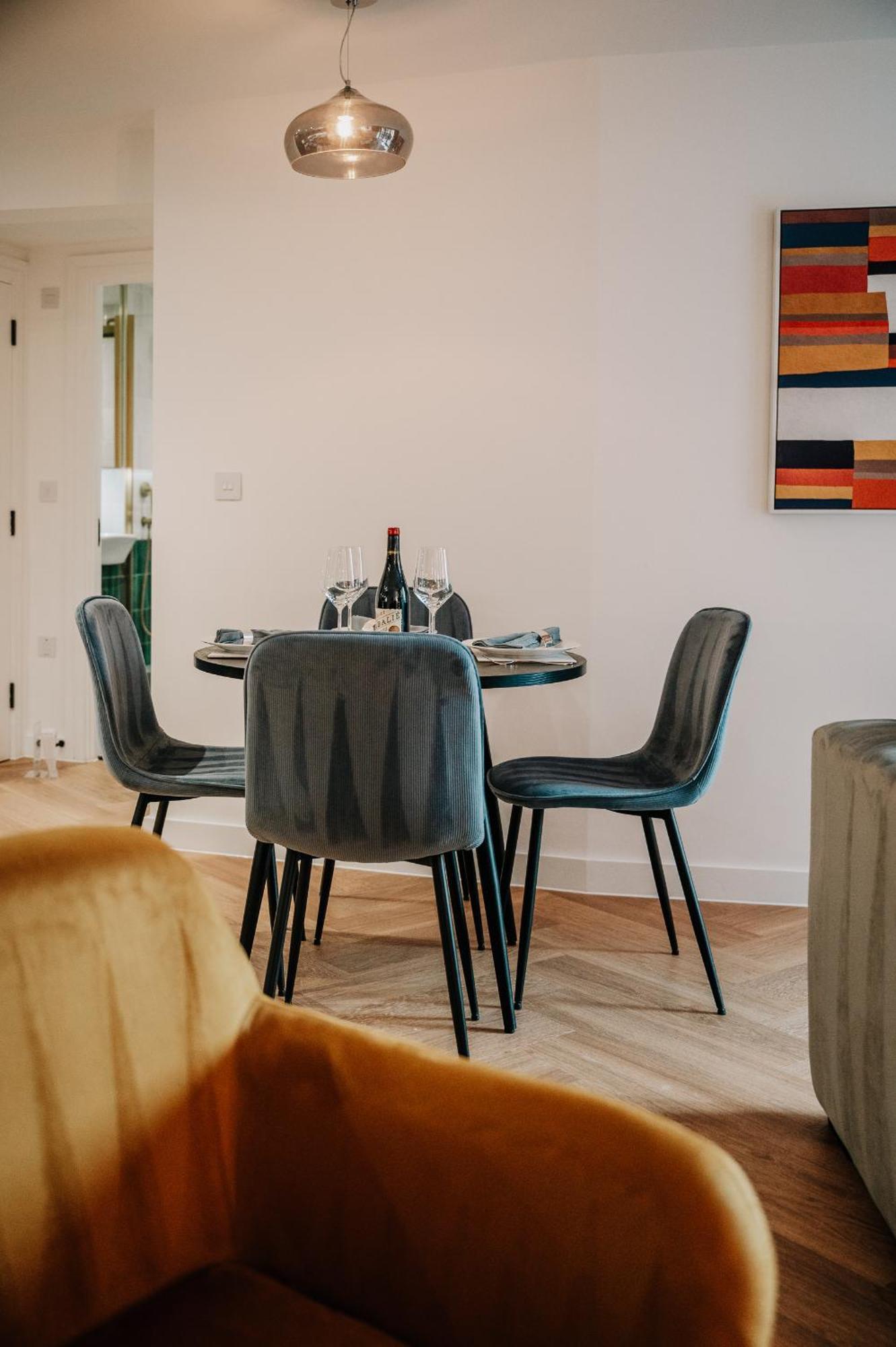 Apartment Grade Ii Listed Unique Gem, Centre, Fast Wifi, Contractors, Family Birmingham