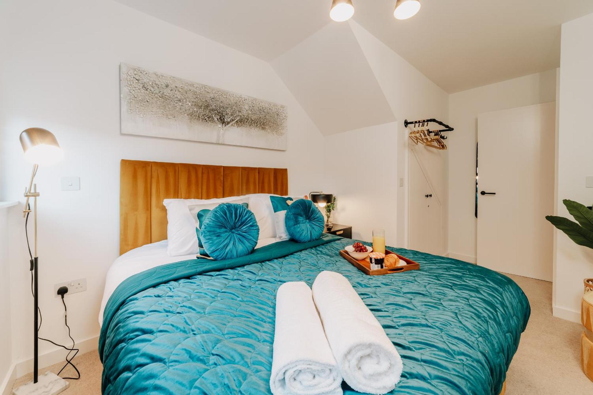 Apartment Boutique Grade Ii Listed Gem, Centre, Fast Wifi, Family/ Contractors