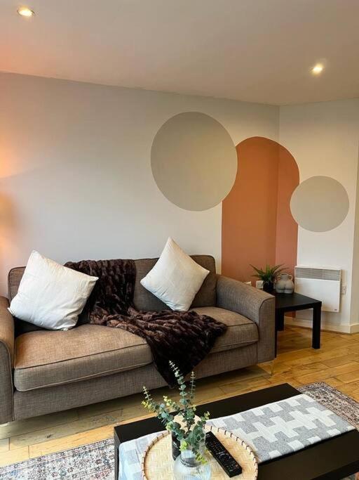 Apartment Chic 1 Bed Centrally Located - Jq *