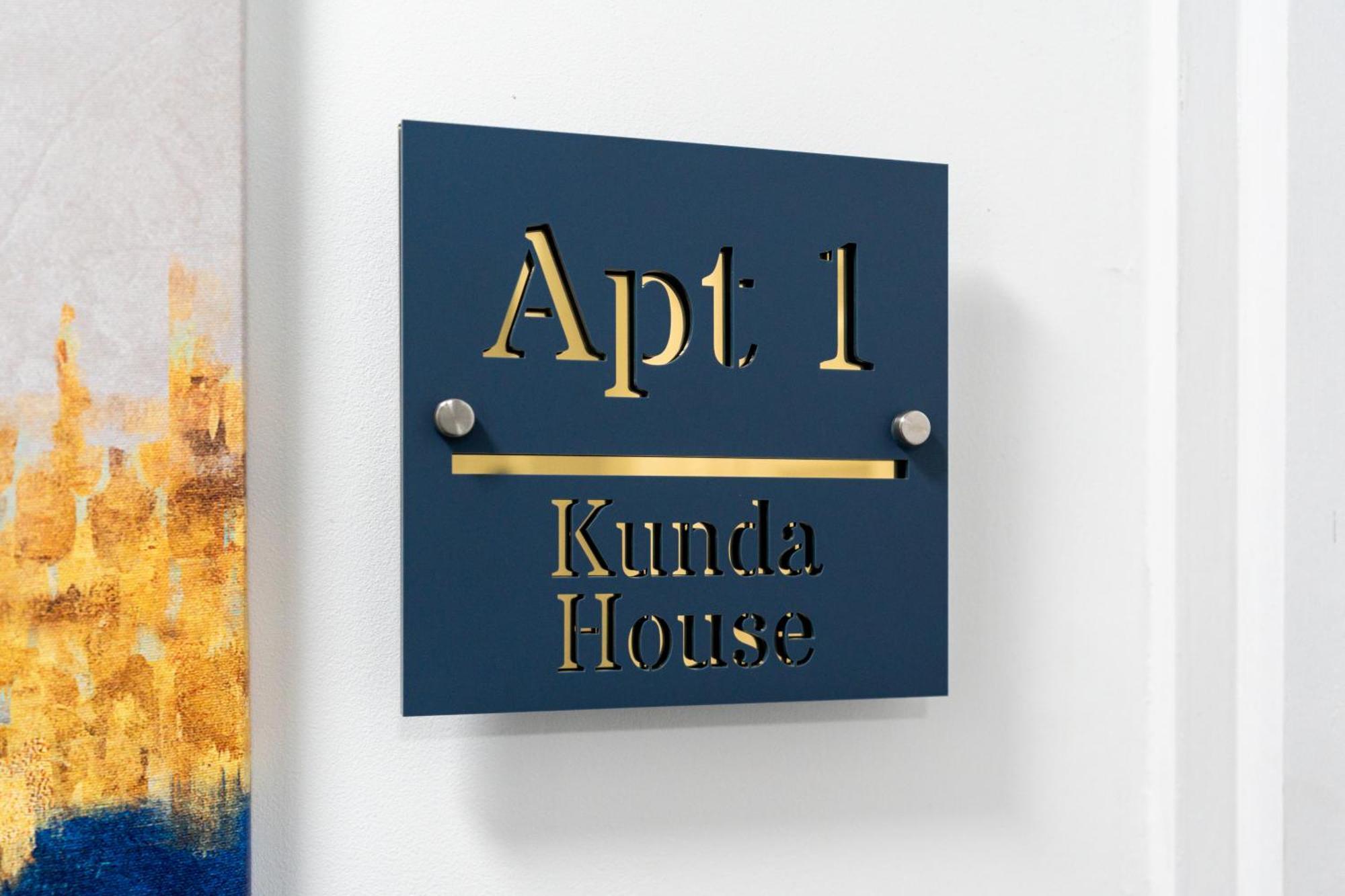 Kunda House Pershore 1257 *