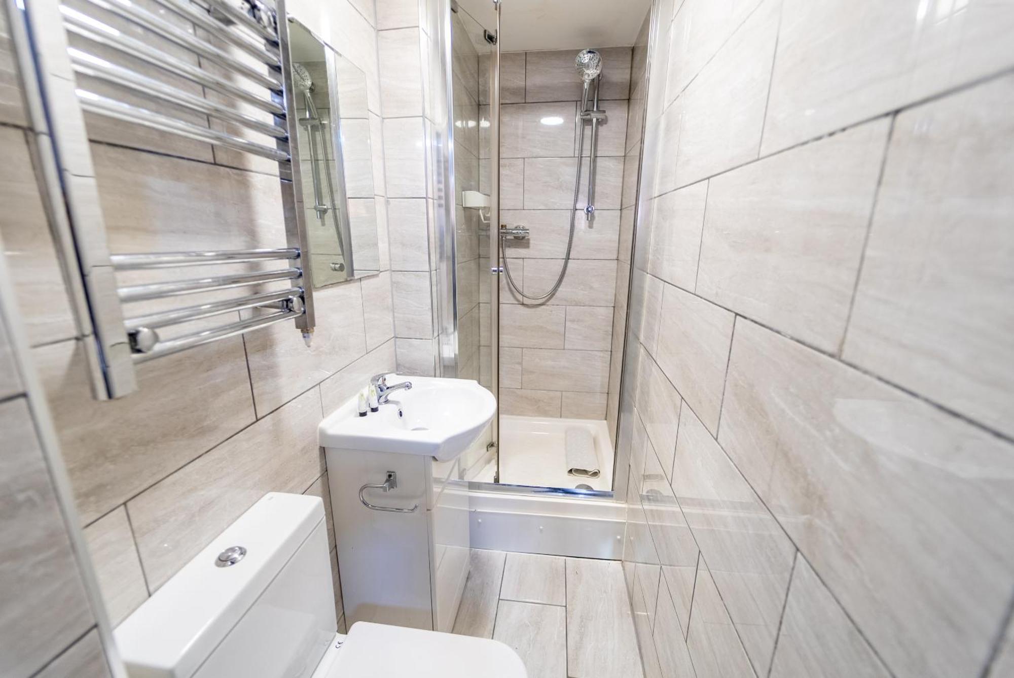 Guest house Sa Equipped 10 Mins From Centre And Next To Uob! Birmingham