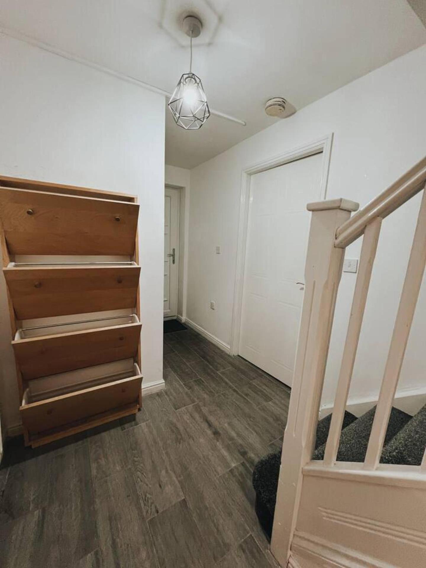 Stunning 3-bed House In Oldbury * Birmingham