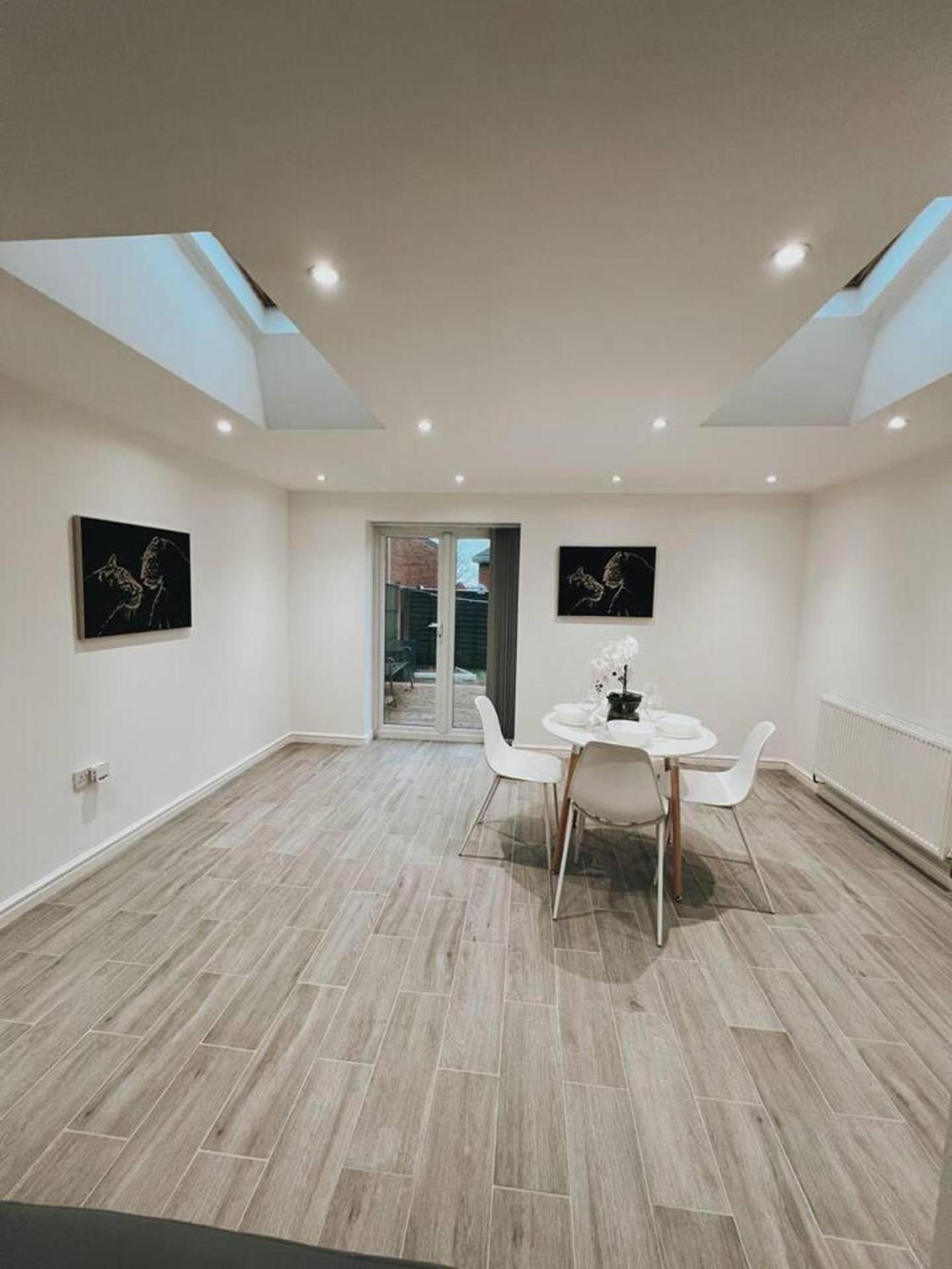 Stunning 3-bed House In Oldbury