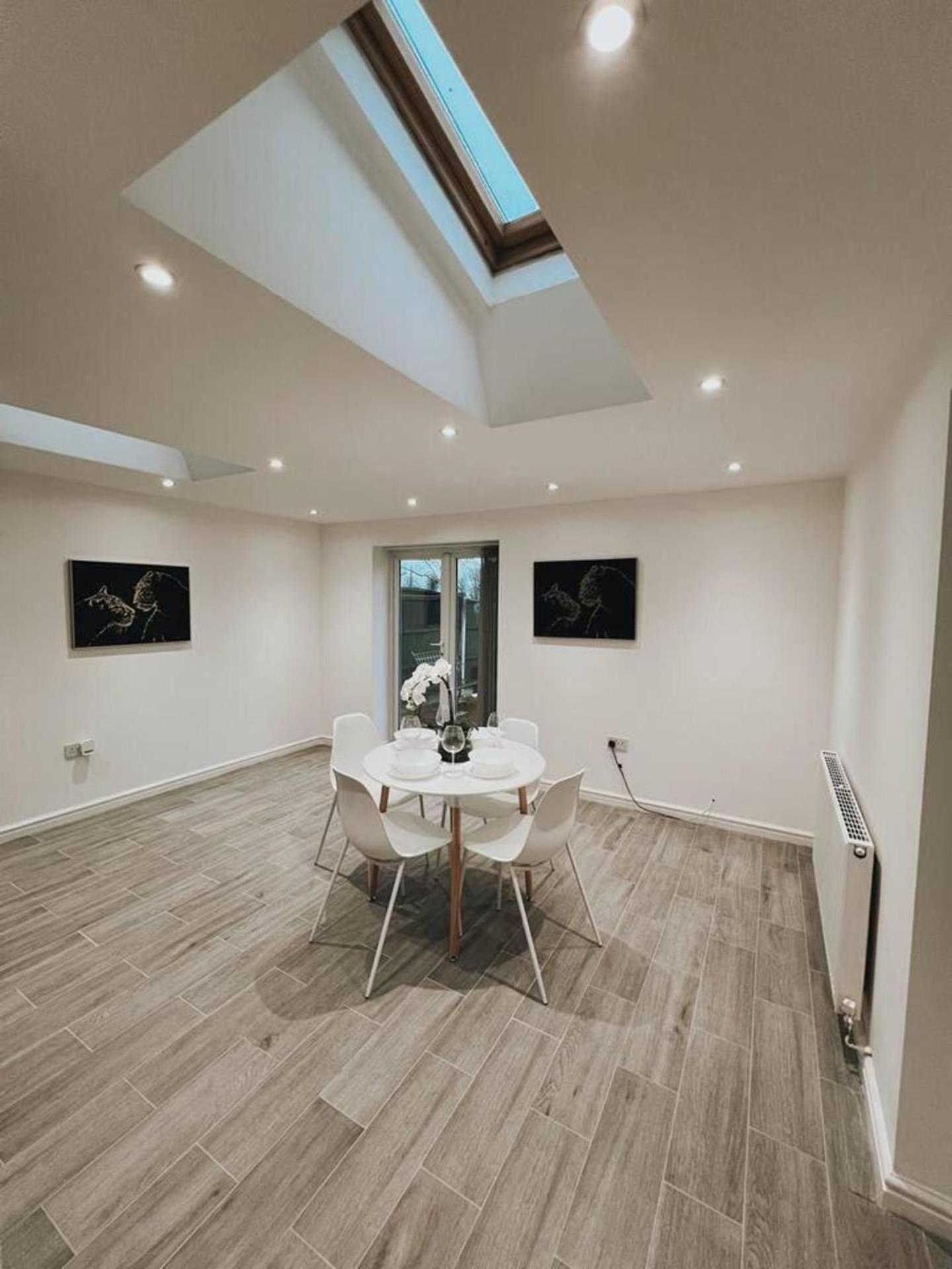 Stunning 3-bed House In Oldbury Holiday home