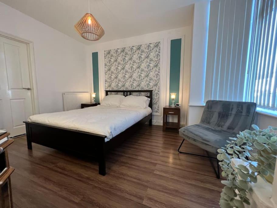 Apartment One-bedroom Flat With Parking And Garden Birmingham