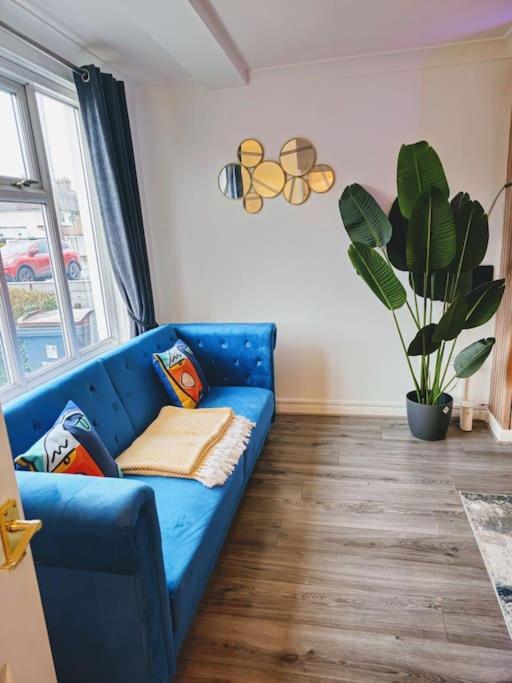 Swankyhome4groups/contractors/m6 Holiday home Birmingham