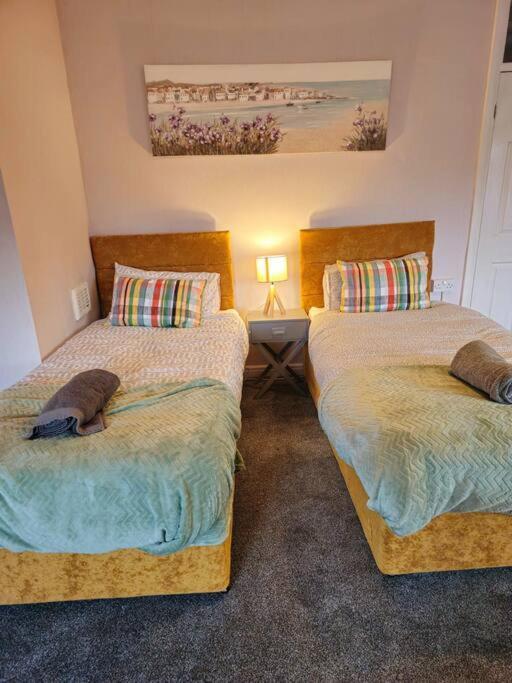 Swankyhome4groups/contractors/m6 Holiday home *