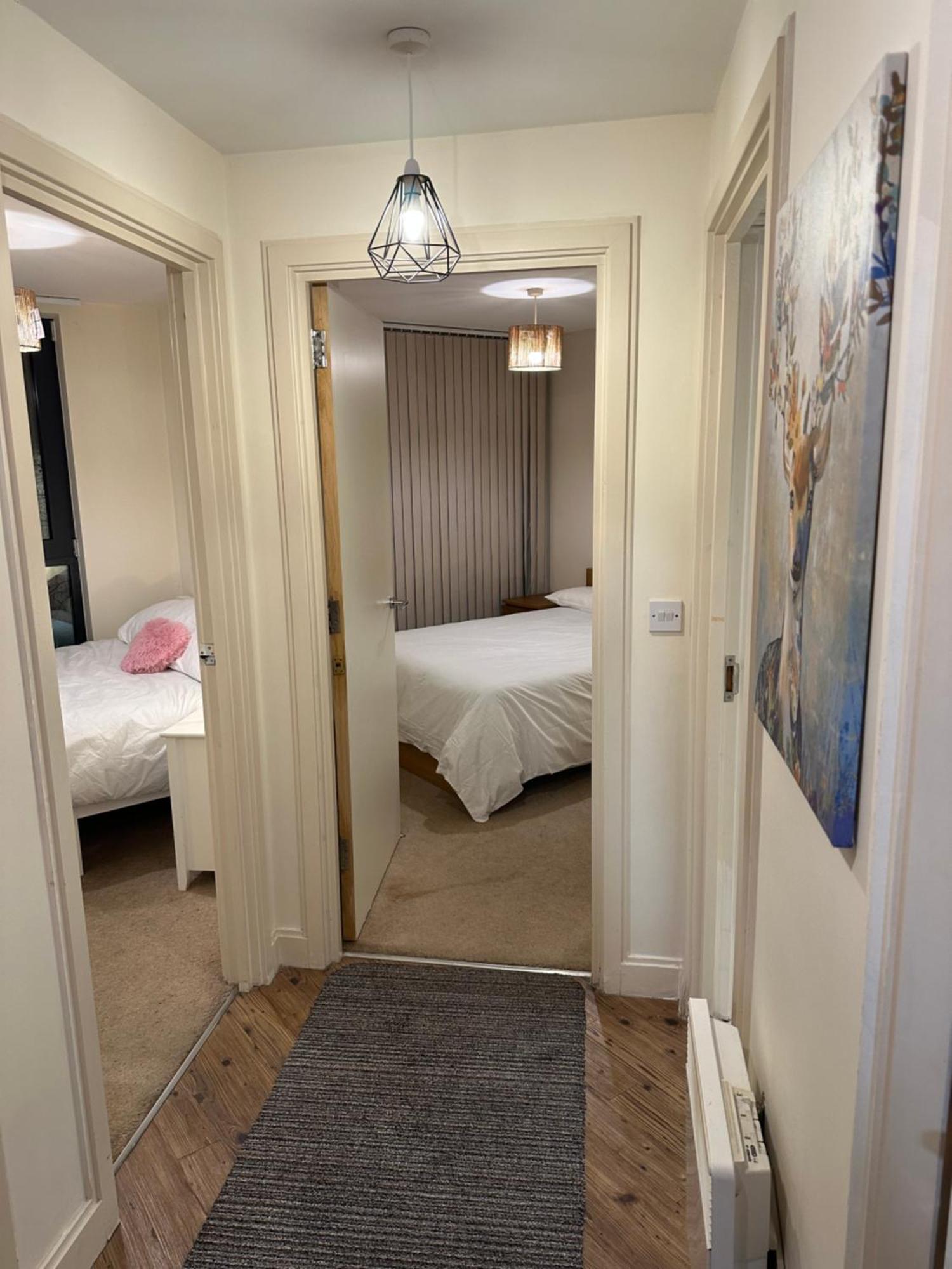 Apartment Discover Comfort And Style - Your Elegant Offers A 2-bedroom Haven With Free Secure Parking And Coffee! Birmingham