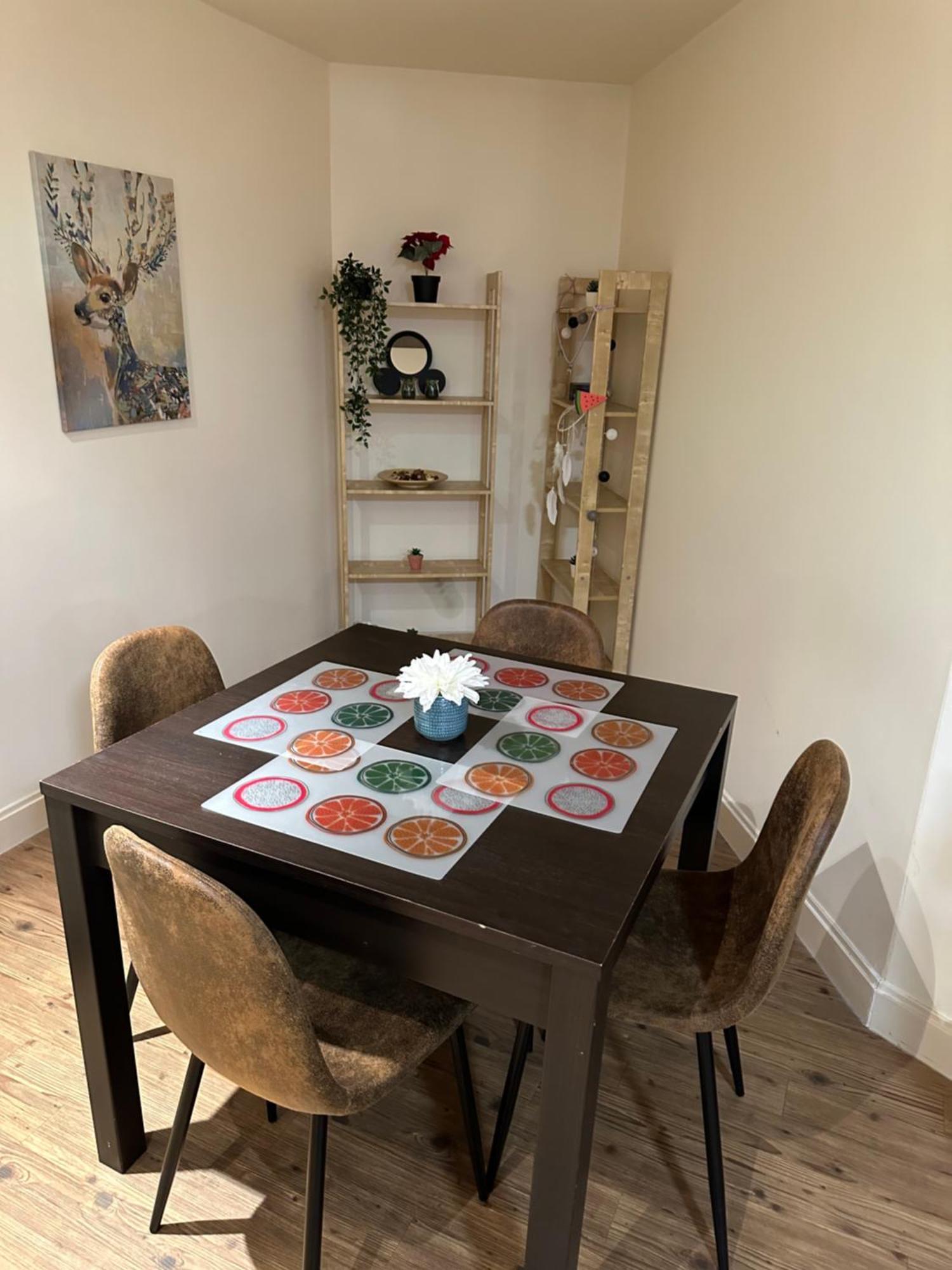 Discover Comfort And Style - Your Elegant Offers A 2-bedroom Haven With Free Secure Parking And Coffee! Birmingham