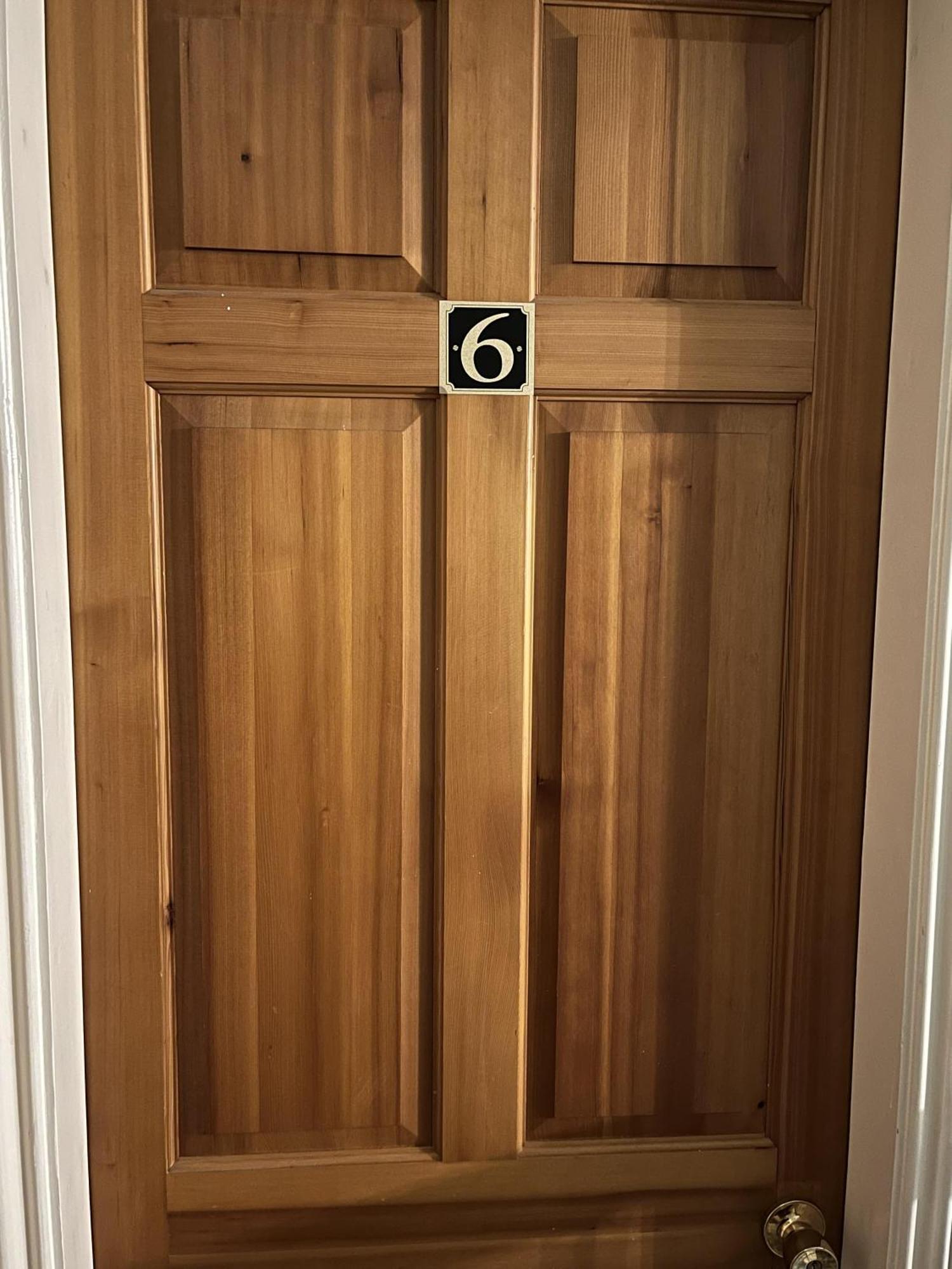 Holiday home Unwind In Comfort At Cosy Caradus Free Parking