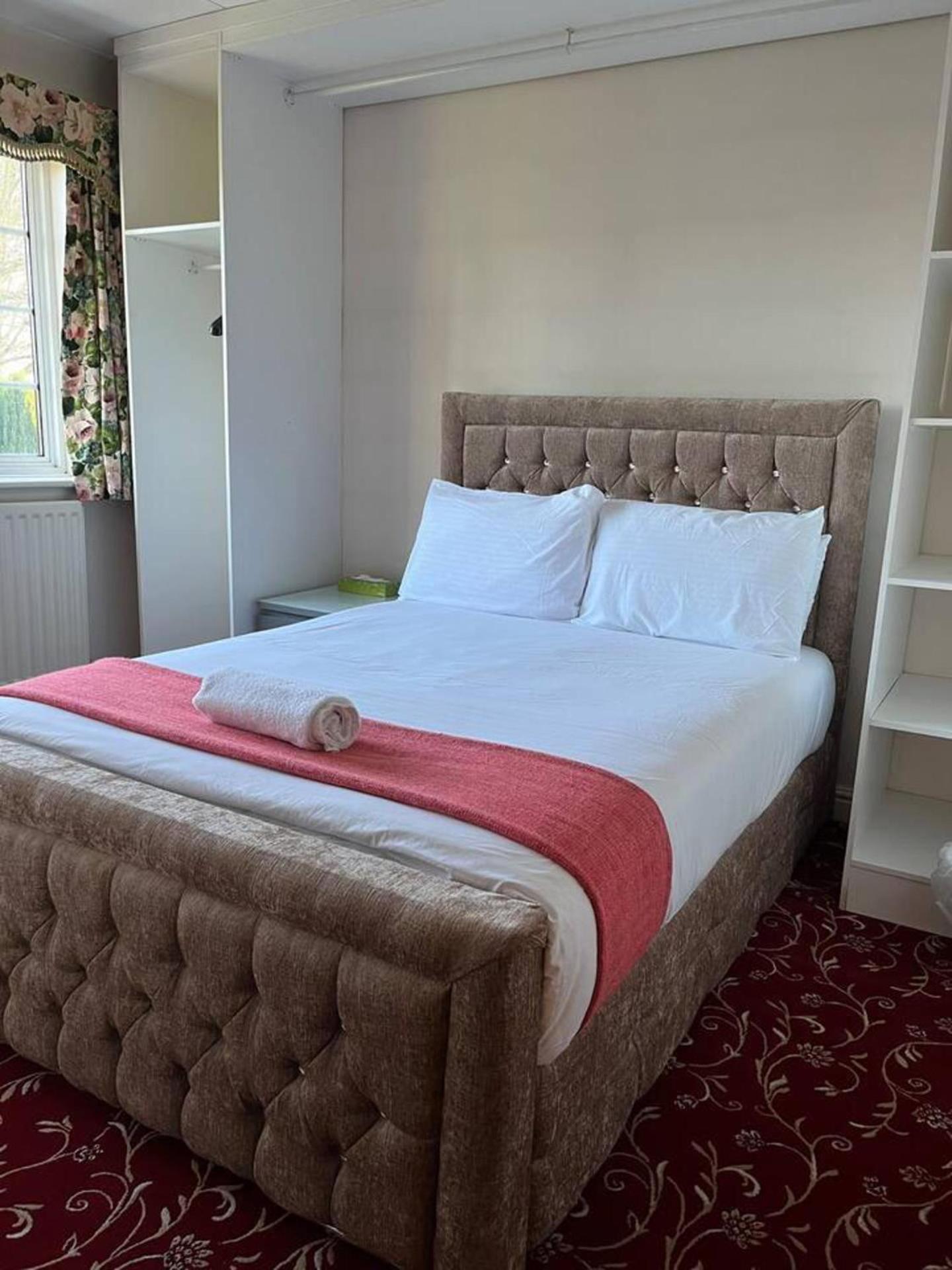 Unwind In Comfort At Cosy Caradus Free Parking Holiday home *