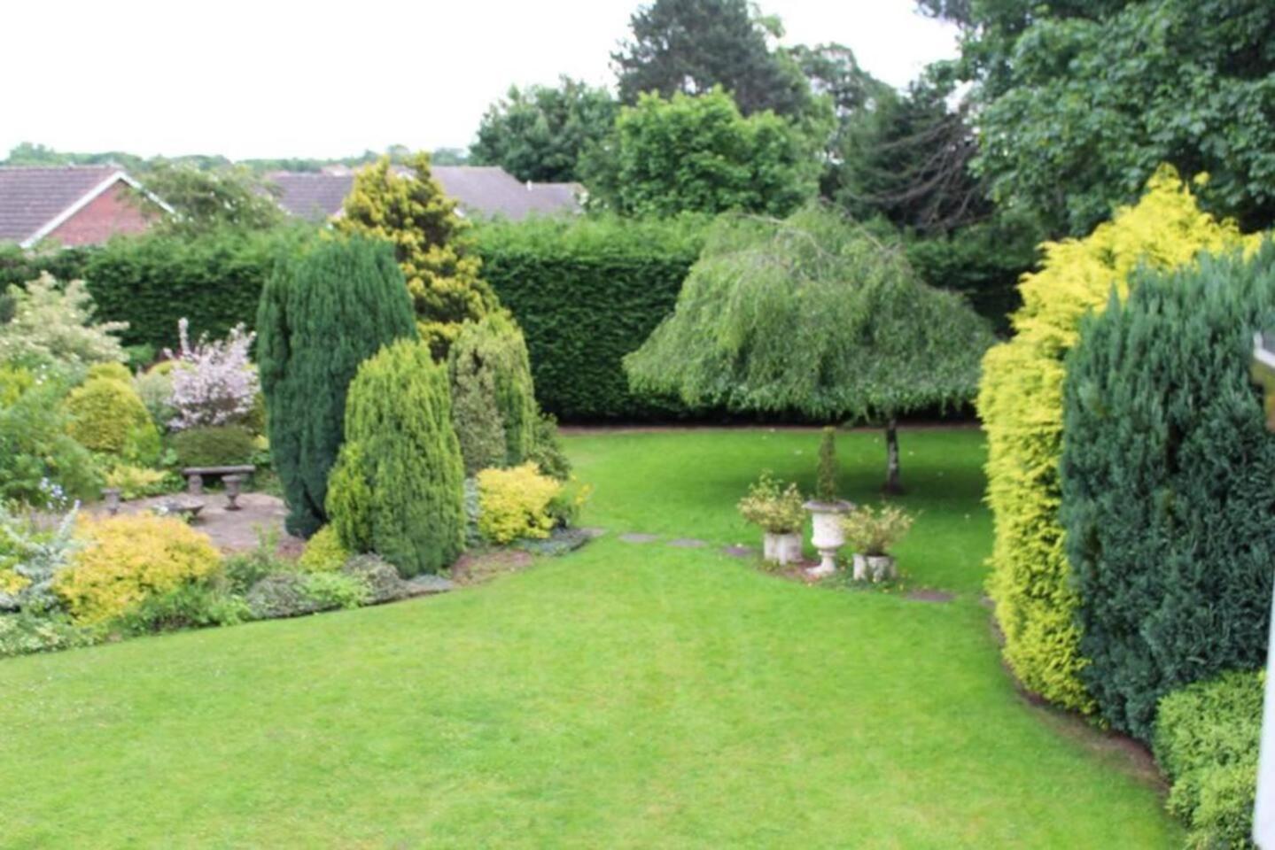 Unwind In Comfort At Cosy Caradus Free Parking Holiday home *